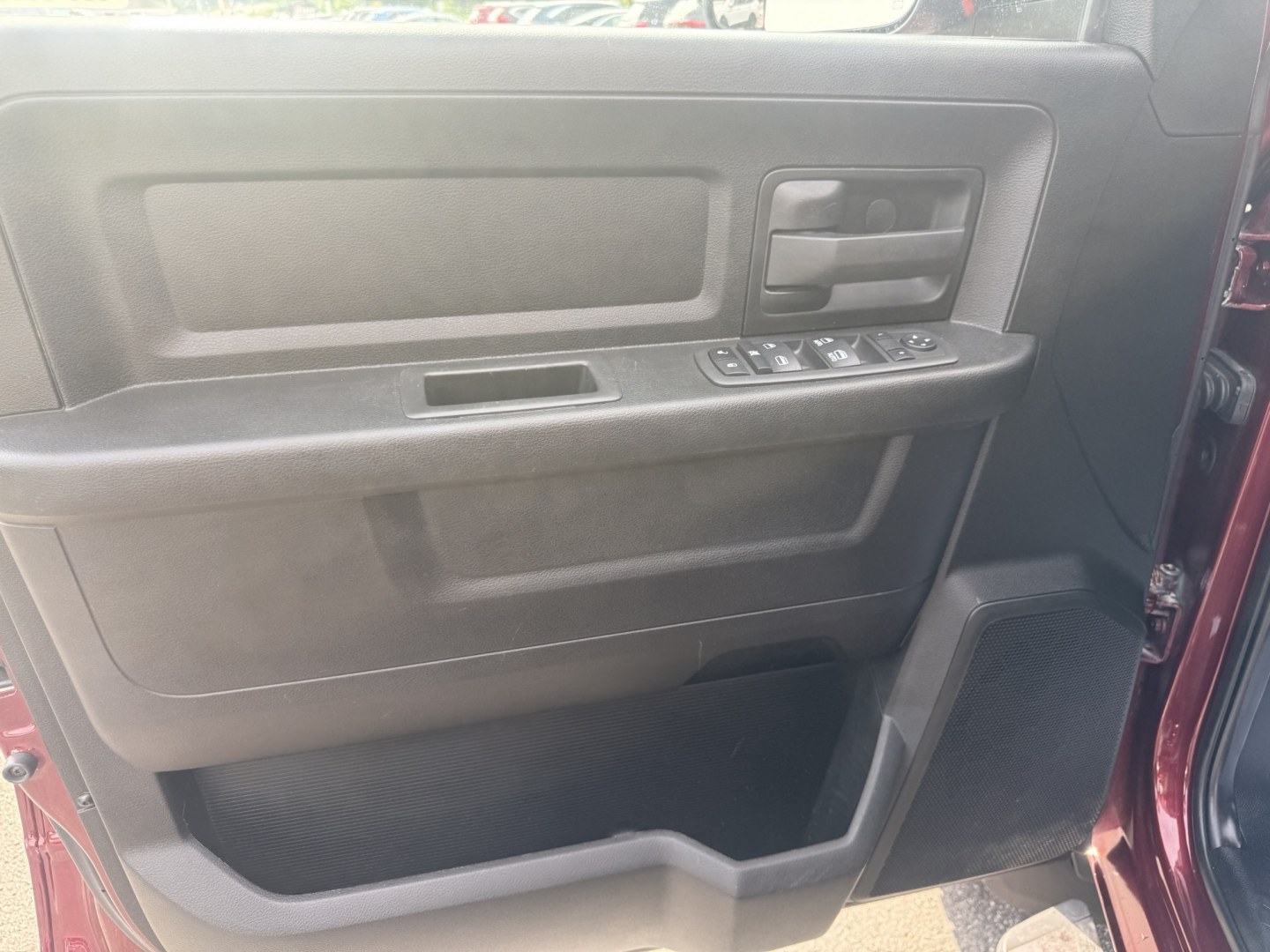 2022 Red /Black RAM 2500 Tradesman Crew Cab LWB 4WD (3C6UR5HL3NG) with an 6.7L I6 OHV 24V TURBO DIESEL engine, Automatic transmission, located at 547 E. Main St., Orwell, OH, 44076, (440) 437-5893, 41.535435, -80.847855 - 2022 Ram 2500 Tradesman Crew Cab Long Bed 4WD – Heavy-Duty Cummins Diesel with Massive Towing Power! This 2022 Ram 2500 Tradesman Crew Cab Long Bed 4WD is a no-nonsense, work-ready heavy-duty truck built for the toughest jobs. Powered by the legendary 6.7L Turbocharged Cummins I6 Diesel engine pa - Photo#12