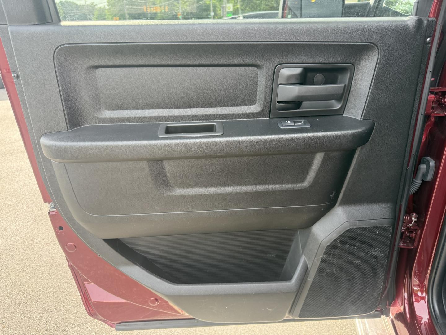 2022 Red /Black RAM 2500 Tradesman Crew Cab LWB 4WD (3C6UR5HL3NG) with an 6.7L I6 OHV 24V TURBO DIESEL engine, Automatic transmission, located at 547 E. Main St., Orwell, OH, 44076, (440) 437-5893, 41.535435, -80.847855 - 2022 Ram 2500 Tradesman Crew Cab Long Bed 4WD – Heavy-Duty Cummins Diesel with Massive Towing Power! This 2022 Ram 2500 Tradesman Crew Cab Long Bed 4WD is a no-nonsense, work-ready heavy-duty truck built for the toughest jobs. Powered by the legendary 6.7L Turbocharged Cummins I6 Diesel engine pa - Photo#36