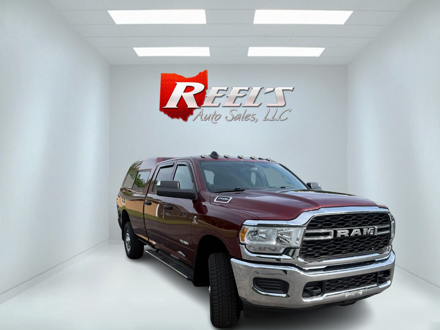 2022 Red /Black RAM 2500 Tradesman Crew Cab LWB 4WD (3C6UR5HL3NG) with an 6.7L I6 OHV 24V TURBO DIESEL engine, Automatic transmission, located at 547 E. Main St., Orwell, OH, 44076, (440) 437-5893, 41.535435, -80.847855 - 2022 Ram 2500 Tradesman Crew Cab Long Bed 4WD – Heavy-Duty Cummins Diesel with Massive Towing Power! This 2022 Ram 2500 Tradesman Crew Cab Long Bed 4WD is a no-nonsense, work-ready heavy-duty truck built for the toughest jobs. Powered by the legendary 6.7L Turbocharged Cummins I6 Diesel engine pa- Photo#2