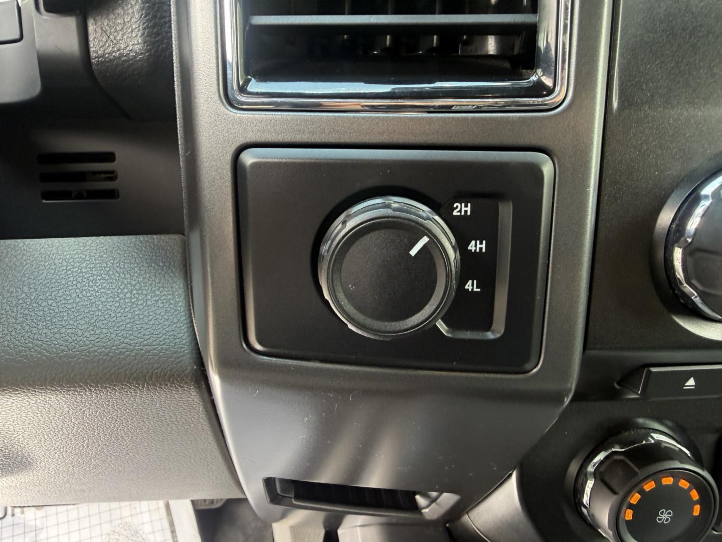 2018 Blue /Gray Ford F-150 XLT SuperCrew 5.5-ft. 4WD (1FTEW1E53JF) with an 5.0L V8 OHV 32V engine, Automatic transmission, located at 547 E. Main St., Orwell, OH, 44076, (440) 437-5893, 41.535435, -80.847855 - 2018 Ford F-150 XLT Crew Cab – Coyote V8 Power with Strong Towing and Extended-Range Fuel Tank! This clean 2018 Ford F-150 XLT Crew Cab is a capable and practical full-size truck that’s ready for work or weekend adventures. Powered by Ford’s legendary 5.0L Coyote V8 engine with flex fuel capa - Photo#15
