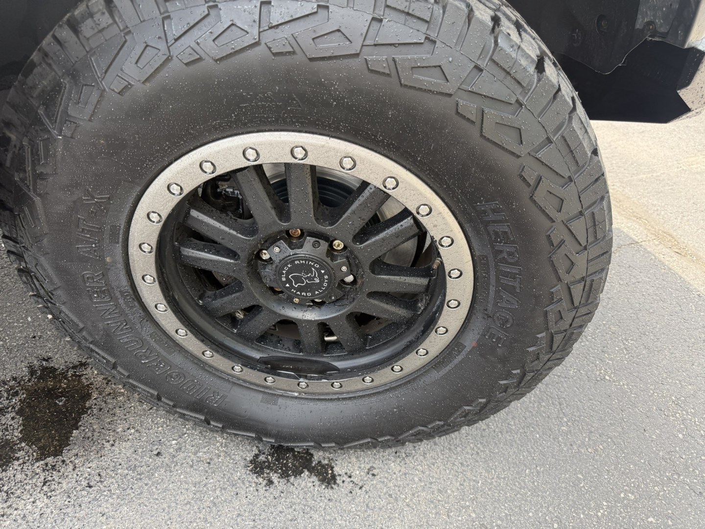 2011 Black /Black Ford F-150 SVT Raptor SuperCrew 5.5-ft. Bed 4WD (1FTFW1R6XBF) with an 6.2L V8 SOHC 16V engine, Automatic transmission, located at 547 E. Main St., Orwell, OH, 44076, (440) 437-5893, 41.535435, -80.847855 - 2011 Ford SVT Raptor Crew Cab 4WD – Iconic Off-Road Legend with 6.2L V8 Power! This 2011 Ford SVT Raptor Crew Cab 4WD is the original high-performance desert and trail truck that started the Raptor legacy. Powered by the massive 6.2L V8 engine paired with a smooth 6-speed automatic transmission, - Photo#5
