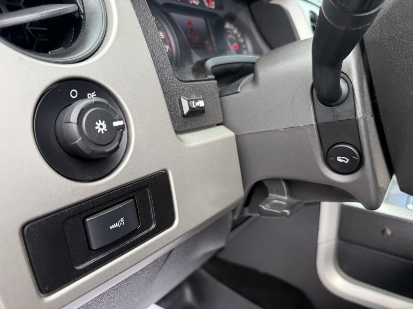 2011 Black /Black Ford F-150 SVT Raptor SuperCrew 5.5-ft. Bed 4WD (1FTFW1R6XBF) with an 6.2L V8 SOHC 16V engine, Automatic transmission, located at 547 E. Main St., Orwell, OH, 44076, (440) 437-5893, 41.535435, -80.847855 - 2011 Ford SVT Raptor Crew Cab 4WD – Iconic Off-Road Legend with 6.2L V8 Power! This 2011 Ford SVT Raptor Crew Cab 4WD is the original high-performance desert and trail truck that started the Raptor legacy. Powered by the massive 6.2L V8 engine paired with a smooth 6-speed automatic transmission, - Photo#12