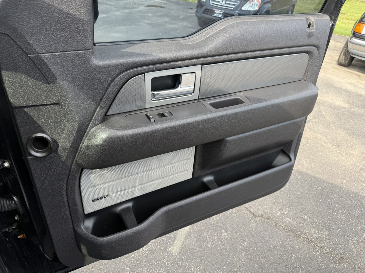 2011 Black /Black Ford F-150 SVT Raptor SuperCrew 5.5-ft. Bed 4WD (1FTFW1R6XBF) with an 6.2L V8 SOHC 16V engine, Automatic transmission, located at 547 E. Main St., Orwell, OH, 44076, (440) 437-5893, 41.535435, -80.847855 - 2011 Ford SVT Raptor Crew Cab 4WD – Iconic Off-Road Legend with 6.2L V8 Power! This 2011 Ford SVT Raptor Crew Cab 4WD is the original high-performance desert and trail truck that started the Raptor legacy. Powered by the massive 6.2L V8 engine paired with a smooth 6-speed automatic transmission, - Photo#40