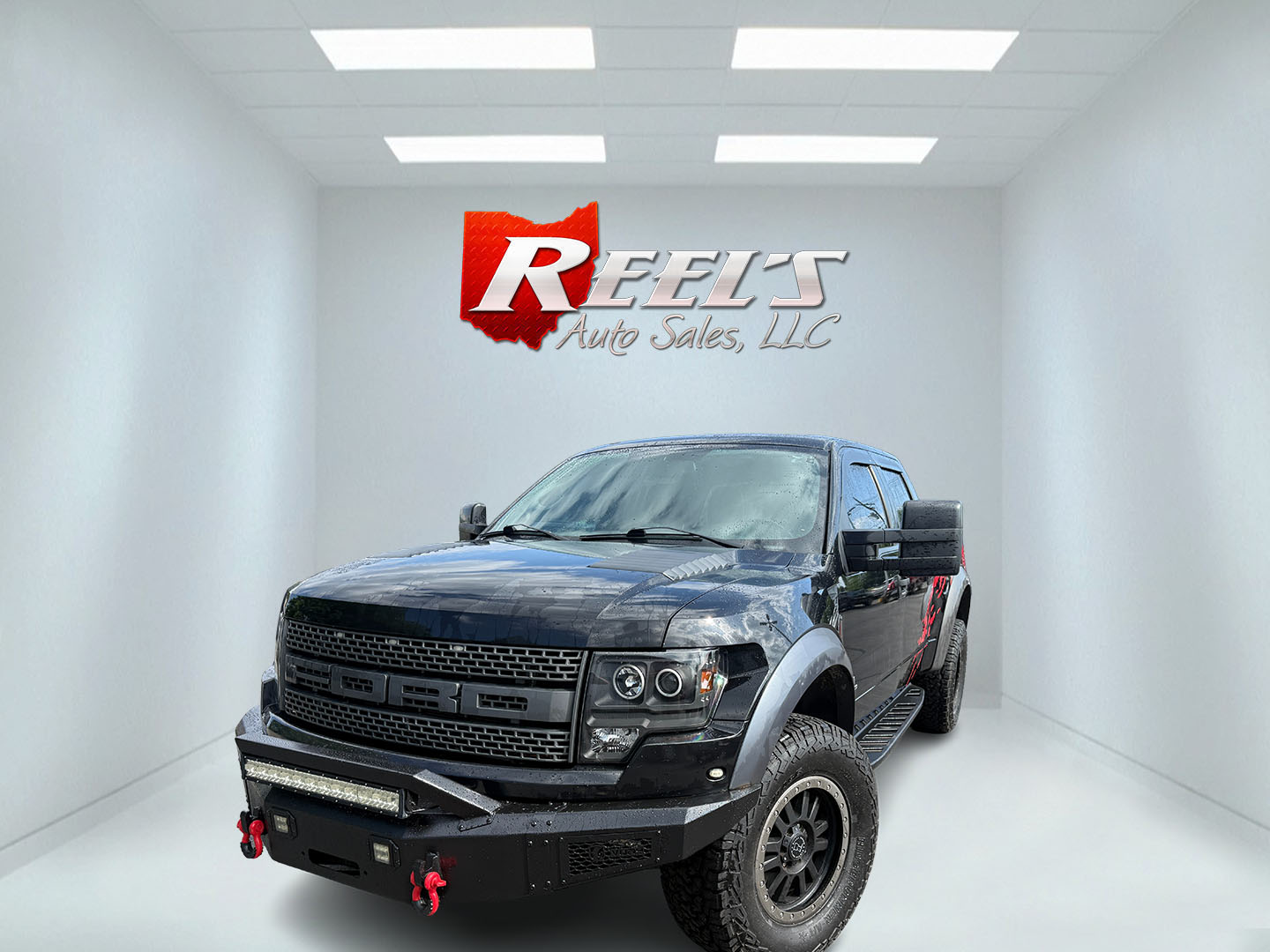 photo of 2011 Ford F-150 SVT Raptor SuperCrew 5.5-ft. Bed 4WD