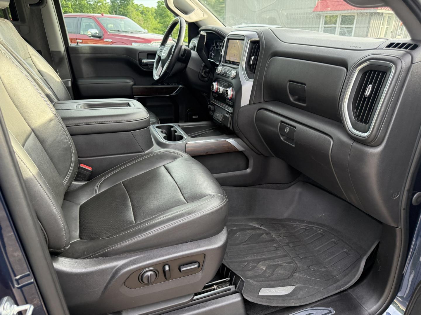 2020 Blue /Black GMC Sierra 1500 SLT Crew Cab Short Box 4WD (3GTU9DED0LG) with an 5.3L V8 OHV 16V engine, Automatic transmission, located at 547 E. Main St., Orwell, OH, 44076, (440) 437-5893, 41.535435, -80.847855 - 2020 GMC Sierra 1500 SLT Crew Cab 4WD – Texas Edition with X31 Off-Road Package and Loaded Luxury Features! This sharp 2020 GMC Sierra 1500 SLT Crew Cab 4WD is a premium, well-equipped truck that combines strong performance, off-road capability, and upscale comfort. Powered by a reliable 5.3L Eco- Photo#42