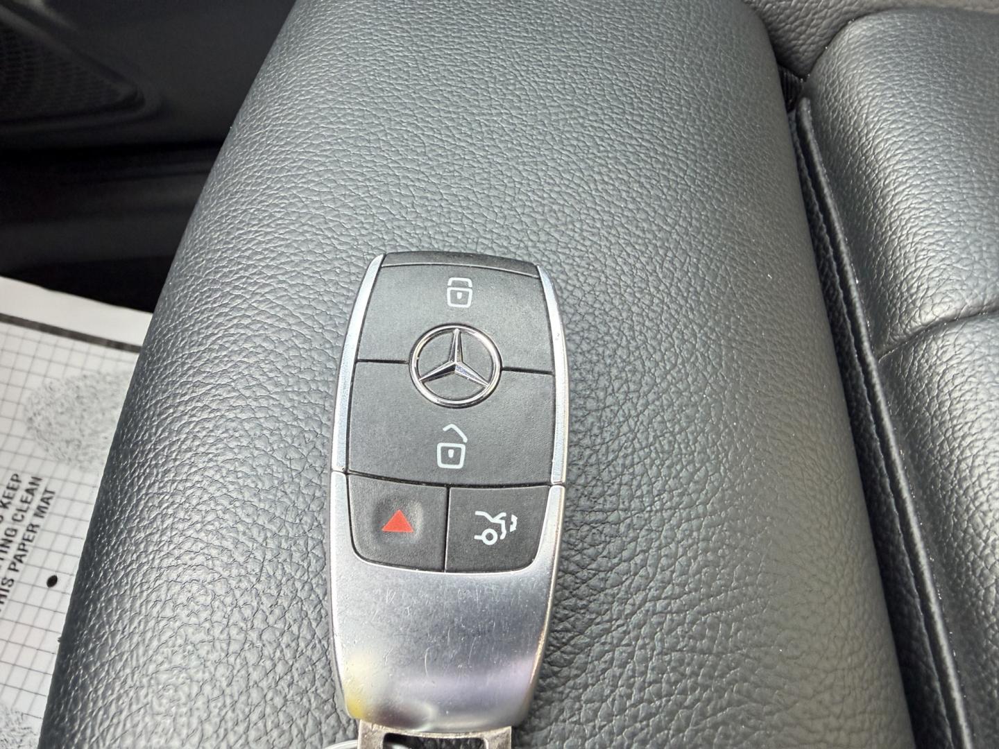 2022 Silver /Black Mercedes-Benz GLB-Class GLB 250 4MATIC (W1N4M4HB2NW) with an 2.0L I4 DOHC 16V Turbo engine, Automatic transmission, located at 11115 Chardon Rd. , Chardon, OH, 44024, (440) 214-9705, 41.580246, -81.241943- Photo#43