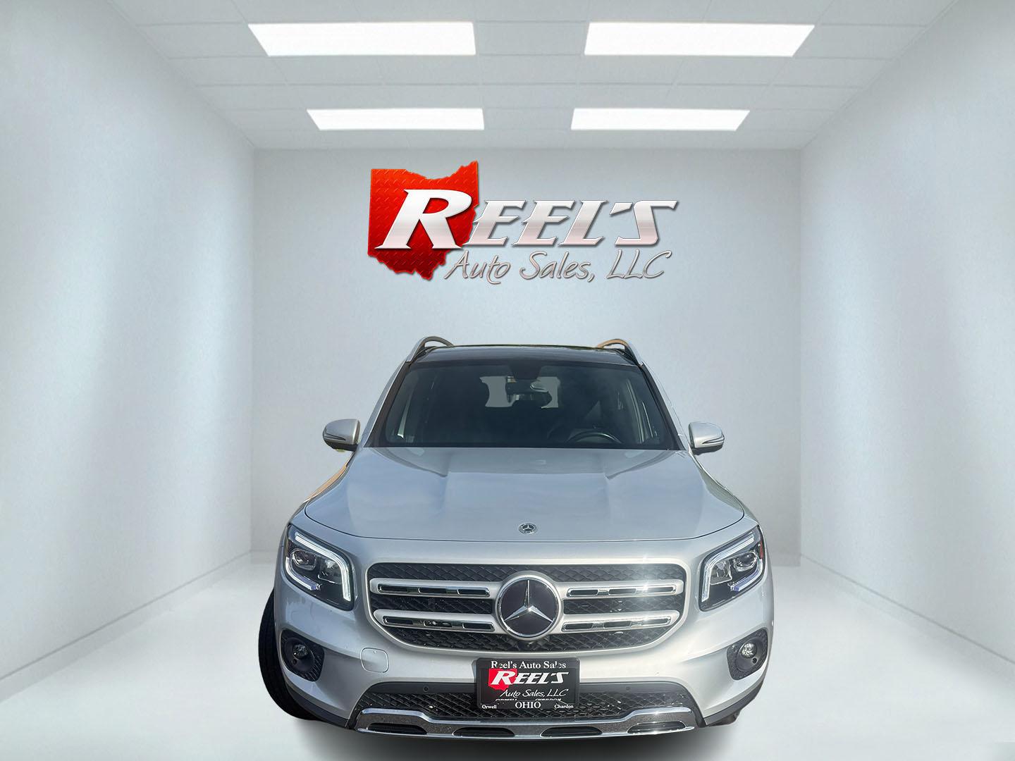 2022 Silver /Black Mercedes-Benz GLB-Class GLB 250 4MATIC (W1N4M4HB2NW) with an 2.0L I4 DOHC 16V Turbo engine, Automatic transmission, located at 11115 Chardon Rd. , Chardon, OH, 44024, (440) 214-9705, 41.580246, -81.241943- Photo#1