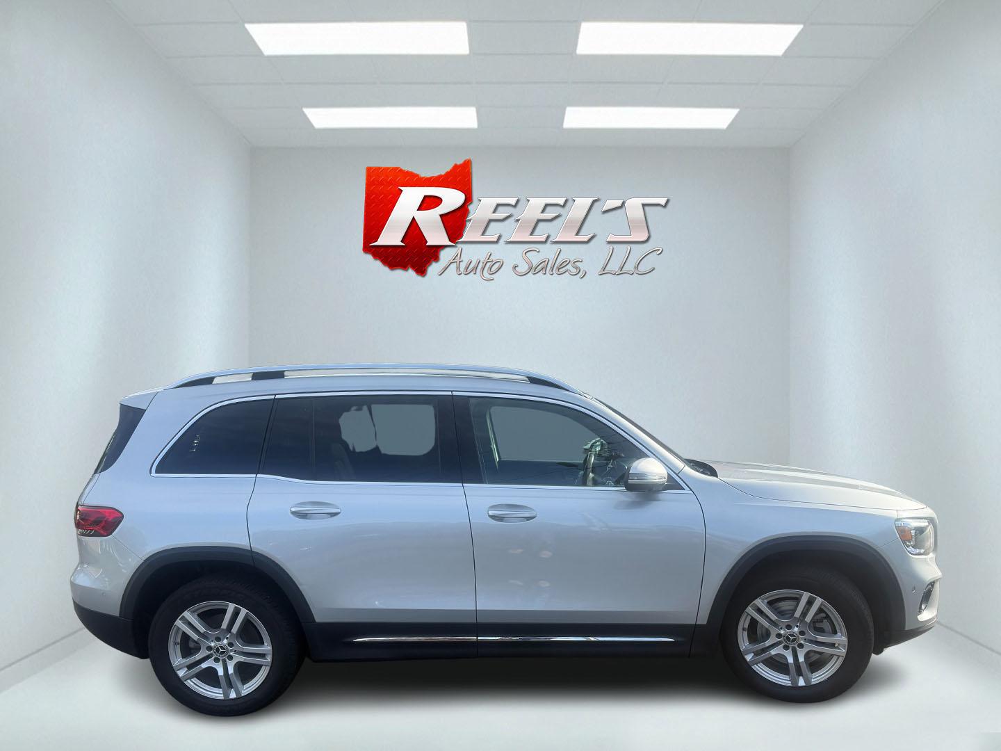 2022 Silver /Black Mercedes-Benz GLB-Class GLB 250 4MATIC (W1N4M4HB2NW) with an 2.0L I4 DOHC 16V Turbo engine, Automatic transmission, located at 11115 Chardon Rd. , Chardon, OH, 44024, (440) 214-9705, 41.580246, -81.241943- Photo#26