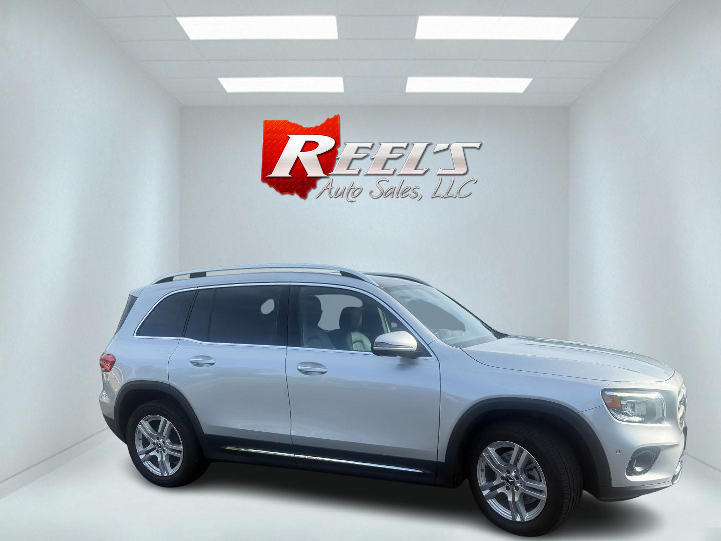 2022 Silver /Black Mercedes-Benz GLB-Class GLB 250 4MATIC (W1N4M4HB2NW) with an 2.0L I4 DOHC 16V Turbo engine, Automatic transmission, located at 11115 Chardon Rd. , Chardon, OH, 44024, (440) 214-9705, 41.580246, -81.241943- Photo#3