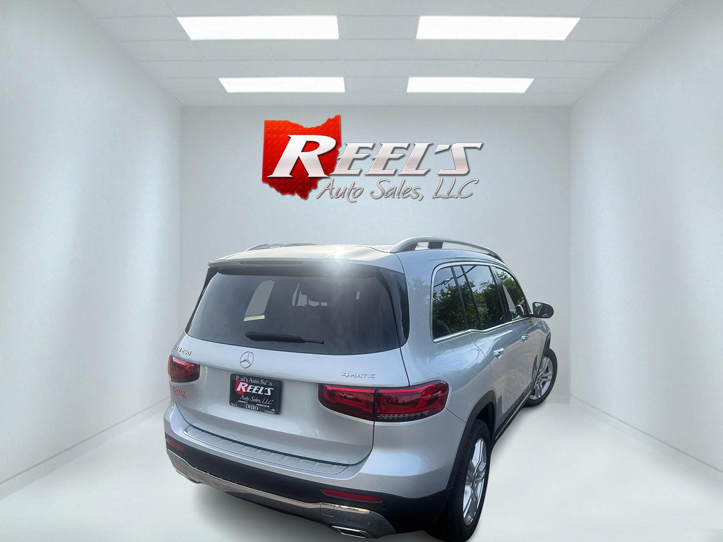 2022 Silver /Black Mercedes-Benz GLB-Class GLB 250 4MATIC (W1N4M4HB2NW) with an 2.0L I4 DOHC 16V Turbo engine, Automatic transmission, located at 11115 Chardon Rd. , Chardon, OH, 44024, (440) 214-9705, 41.580246, -81.241943- Photo#28