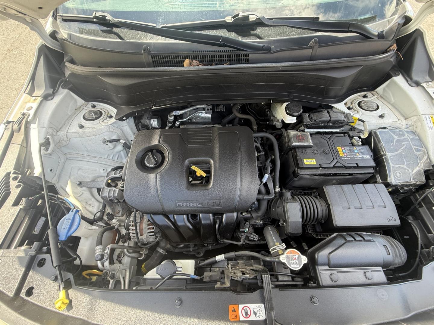 2024 White /Black Kia Seltos EX (KNDERCAA3R7) with an 2.0L I4 DOHC 16V engine, Automatic transmission, located at 547 E. Main St., Orwell, OH, 44076, (440) 437-5893, 41.535435, -80.847855 - 2024 Kia Seltos EX AWD – Stylish, Efficient, and Loaded with Premium Features! This nearly new 2024 Kia Seltos EX AWD is a sharp and versatile compact crossover that offers upscale comfort, confident all-weather performance, and excellent value. Powered by a smooth 2.0L I4 MPI engine paired with- Photo#6