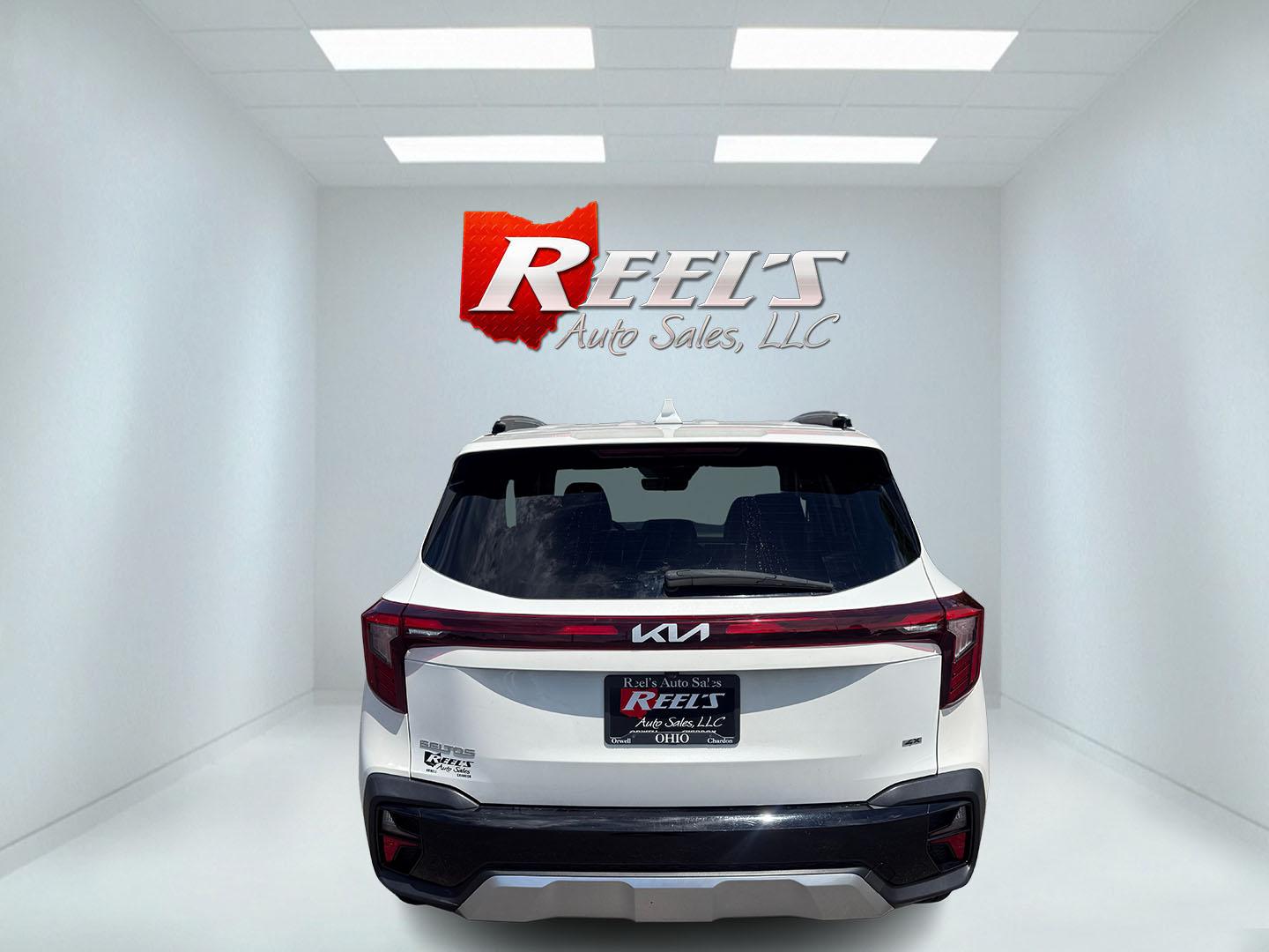 2024 White /Black Kia Seltos EX (KNDERCAA3R7) with an 2.0L I4 DOHC 16V engine, Automatic transmission, located at 547 E. Main St., Orwell, OH, 44076, (440) 437-5893, 41.535435, -80.847855 - 2024 Kia Seltos EX AWD – Stylish, Efficient, and Loaded with Premium Features! This nearly new 2024 Kia Seltos EX AWD is a sharp and versatile compact crossover that offers upscale comfort, confident all-weather performance, and excellent value. Powered by a smooth 2.0L I4 MPI engine paired with- Photo#26