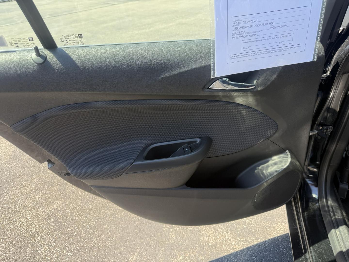 2018 Black /Black Chevrolet Cruze LT Auto (1G1BE5SM2J7) with an 1.4L I4 DOHC 16V TURBO engine, Automatic transmission, located at 547 E. Main St., Orwell, OH, 44076, (440) 437-5893, 41.535435, -80.847855 - 2018 Chevrolet Cruze LT – Turbo Efficiency, Modern Tech, and Outstanding Fuel Economy! This clean 2018 Chevrolet Cruze LT is a sharp, fuel-efficient compact sedan that delivers great performance without sacrificing savings at the pump. Powered by a responsive 1.4L Turbocharged EcoTec engine paire- Photo#30