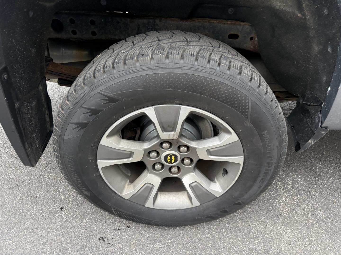 2018 Gray /Black Chevrolet Colorado Z71 Ext. Cab 4WD (1GCHTDEN2J1) with an 3.6L V6 DOHC 24V GAS engine, Automatic transmission, located at 547 E. Main St., Orwell, OH, 44076, (440) 437-5893, 41.535435, -80.847855 - 2018 Chevrolet Colorado Z71 Extended Cab 4WD – Off-Road Ready with V6 Power and Modern Comfort! This 2018 Chevrolet Colorado Z71 Extended Cab 4WD is a capable midsize truck that blends off-road toughness with everyday usability. Powered by a strong 3.6L V6 engine paired with a smooth 8-speed auto- Photo#21
