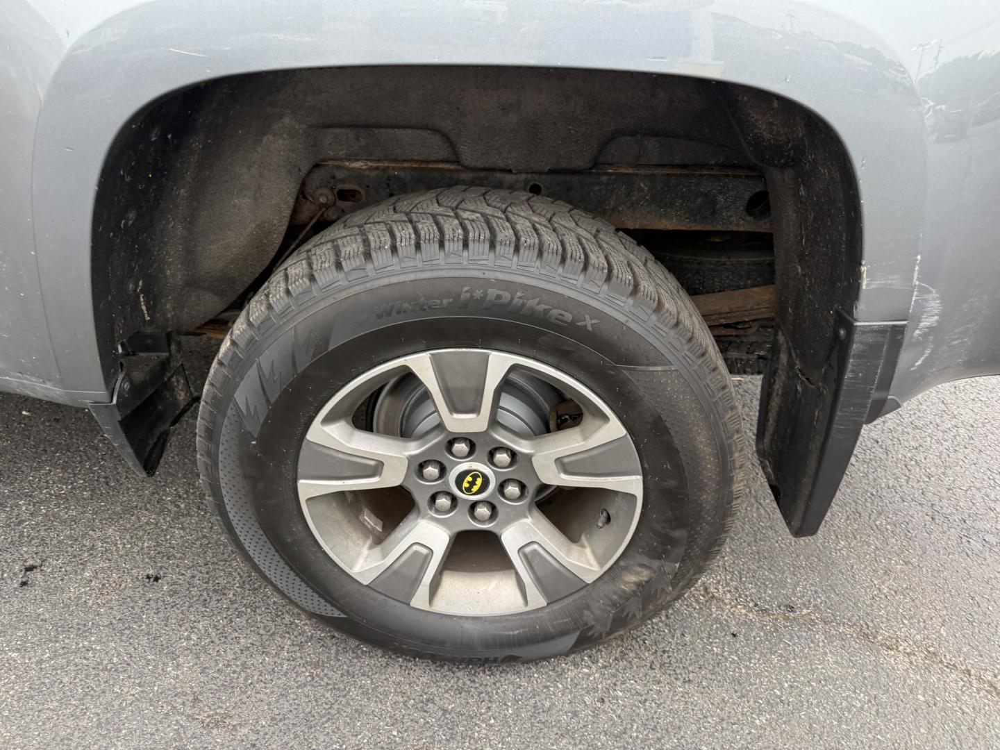 2018 Gray /Black Chevrolet Colorado Z71 Ext. Cab 4WD (1GCHTDEN2J1) with an 3.6L V6 DOHC 24V GAS engine, Automatic transmission, located at 547 E. Main St., Orwell, OH, 44076, (440) 437-5893, 41.535435, -80.847855 - 2018 Chevrolet Colorado Z71 Extended Cab 4WD – Off-Road Ready with V6 Power and Modern Comfort! This 2018 Chevrolet Colorado Z71 Extended Cab 4WD is a capable midsize truck that blends off-road toughness with everyday usability. Powered by a strong 3.6L V6 engine paired with a smooth 8-speed auto- Photo#26