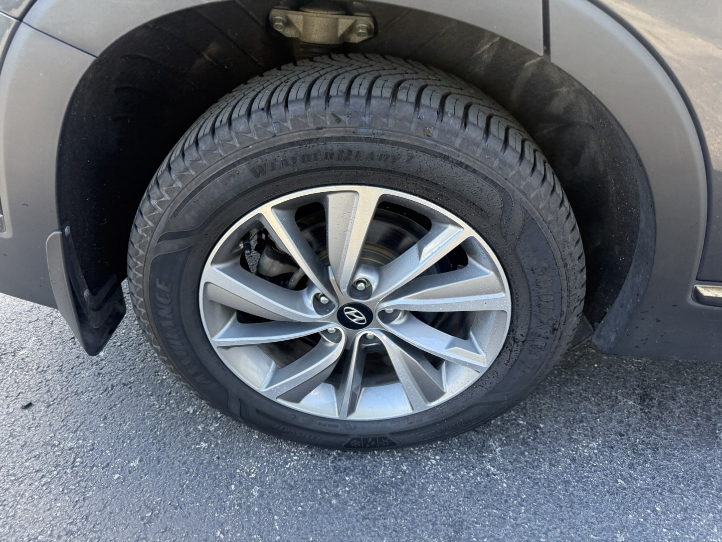 2020 Gray /Gray Hyundai Santa Fe Limited 2.4 AWD (5NMS5CAD6LH) with an 2.4L I4 DOHC 16V engine, Automatic transmission, located at 547 E. Main St., Orwell, OH, 44076, (440) 437-5893, 41.535435, -80.847855 - 2020 Hyundai Santa Fe Limited AWD – Top-Tier Luxury with Leather, Panoramic Moonroof, and Premium Infinity Sound! This 2020 Hyundai Santa Fe Limited AWD is a loaded midsize SUV that offers premium comfort, advanced technology, and confident all-weather performance. Powered by a smooth 2.4L I4 GDI- Photo#34