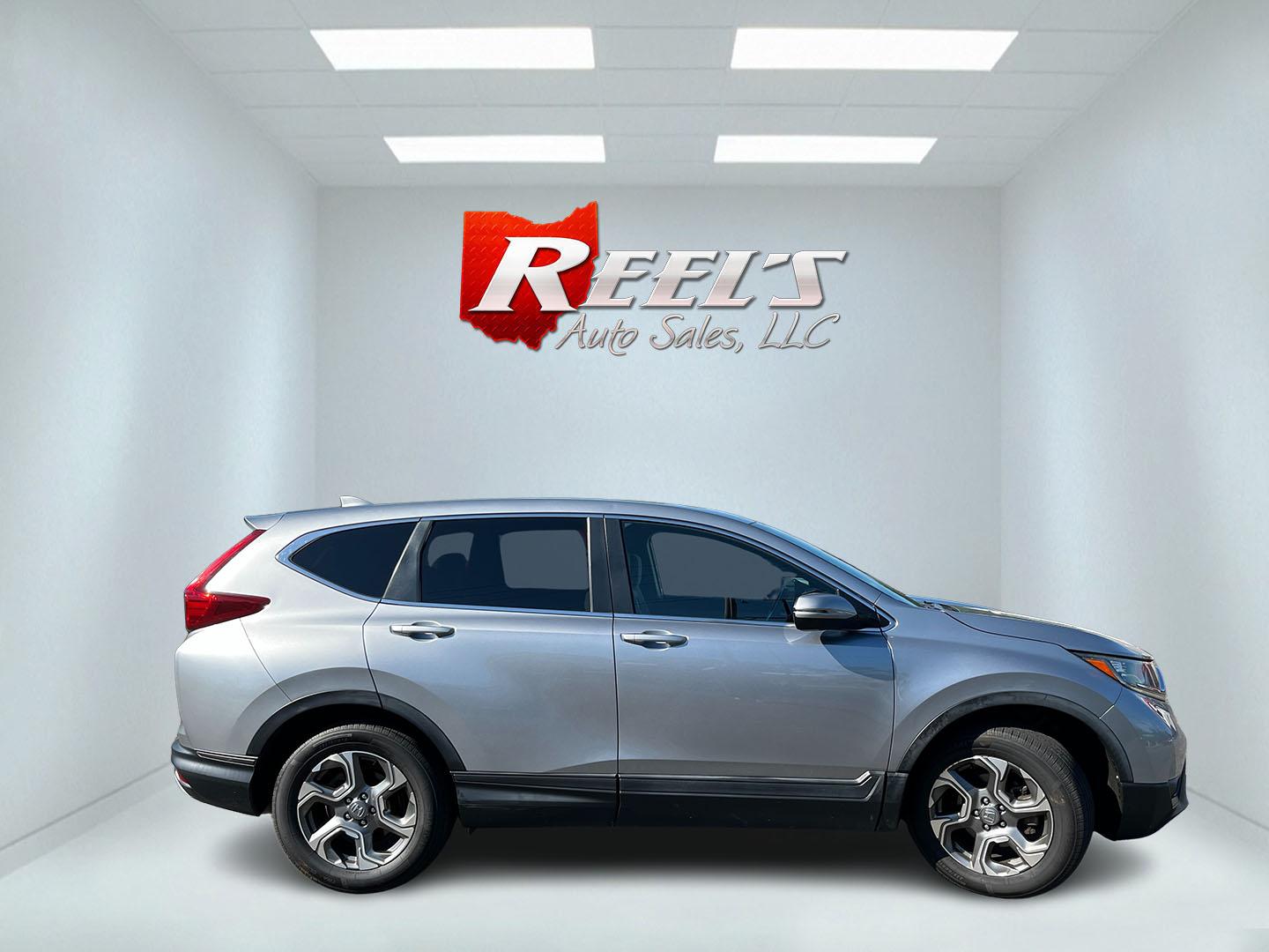 2017 Silver /Gray Honda CR-V EX AWD (2HKRW2H52HH) with an 1.5L I4 DOHC 16V TURBO engine, Automatic transmission, located at 11115 Chardon Rd. , Chardon, OH, 44024, (440) 214-9705, 41.580246, -81.241943- Photo#5