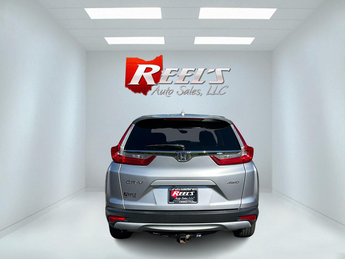 2017 Silver /Gray Honda CR-V EX AWD (2HKRW2H52HH) with an 1.5L I4 DOHC 16V TURBO engine, Automatic transmission, located at 11115 Chardon Rd. , Chardon, OH, 44024, (440) 214-9705, 41.580246, -81.241943- Photo#8