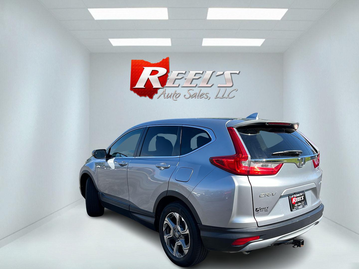 2017 Silver /Gray Honda CR-V EX AWD (2HKRW2H52HH) with an 1.5L I4 DOHC 16V TURBO engine, Automatic transmission, located at 11115 Chardon Rd. , Chardon, OH, 44024, (440) 214-9705, 41.580246, -81.241943- Photo#9