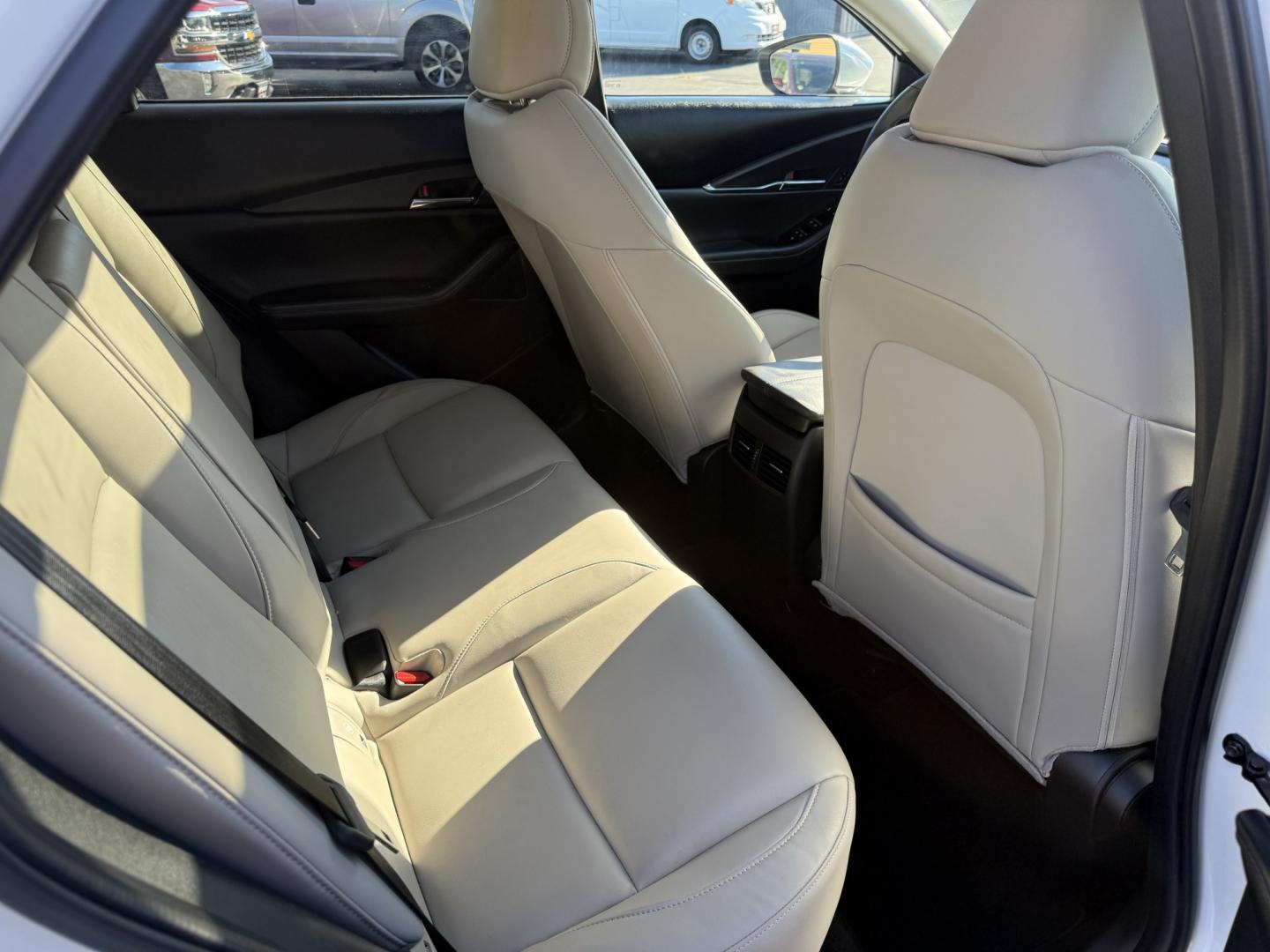 2021 White /Black Mazda CX-30 Select W/ Preferred Pkg AWD (3MVDMBCL6MM) with an 2.5L I4 DOHC 16V engine, Automatic transmission, located at 11115 Chardon Rd. , Chardon, OH, 44024, (440) 214-9705, 41.580246, -81.241943 - 2021 Mazda CX-30 AWD – Premium Compact SUV with Sharp Styling, Strong Safety, and Excellent Efficiency! This 2021 Mazda CX-30 AWD is a stylish and well-equipped compact crossover that delivers a premium driving experience in a fun-to-drive package. Powered by a smooth 2.5L I4 engine paired with a- Photo#39