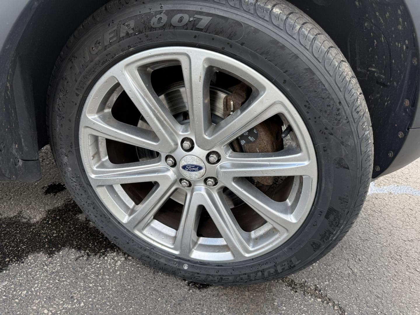 2016 Silver /Black Ford Explorer XLT 4WD (1FM5K8D86GG) with an 3.5L V6 DOHC 24V engine, 6-Speed Automatic transmission, located at 547 E. Main St., Orwell, OH, 44076, (440) 437-5893, 41.535435, -80.847855 - 2016 Ford Explorer XLT 4WD – Loaded Family SUV with Leather, Captain’s Chairs, and Fresh Service! This 2016 Ford Explorer XLT 4WD is a spacious and capable midsize SUV that’s ready for family adventures or daily driving. Powered by a strong 3.5L V6 engine paired with a smooth 6-speed automati- Photo#5