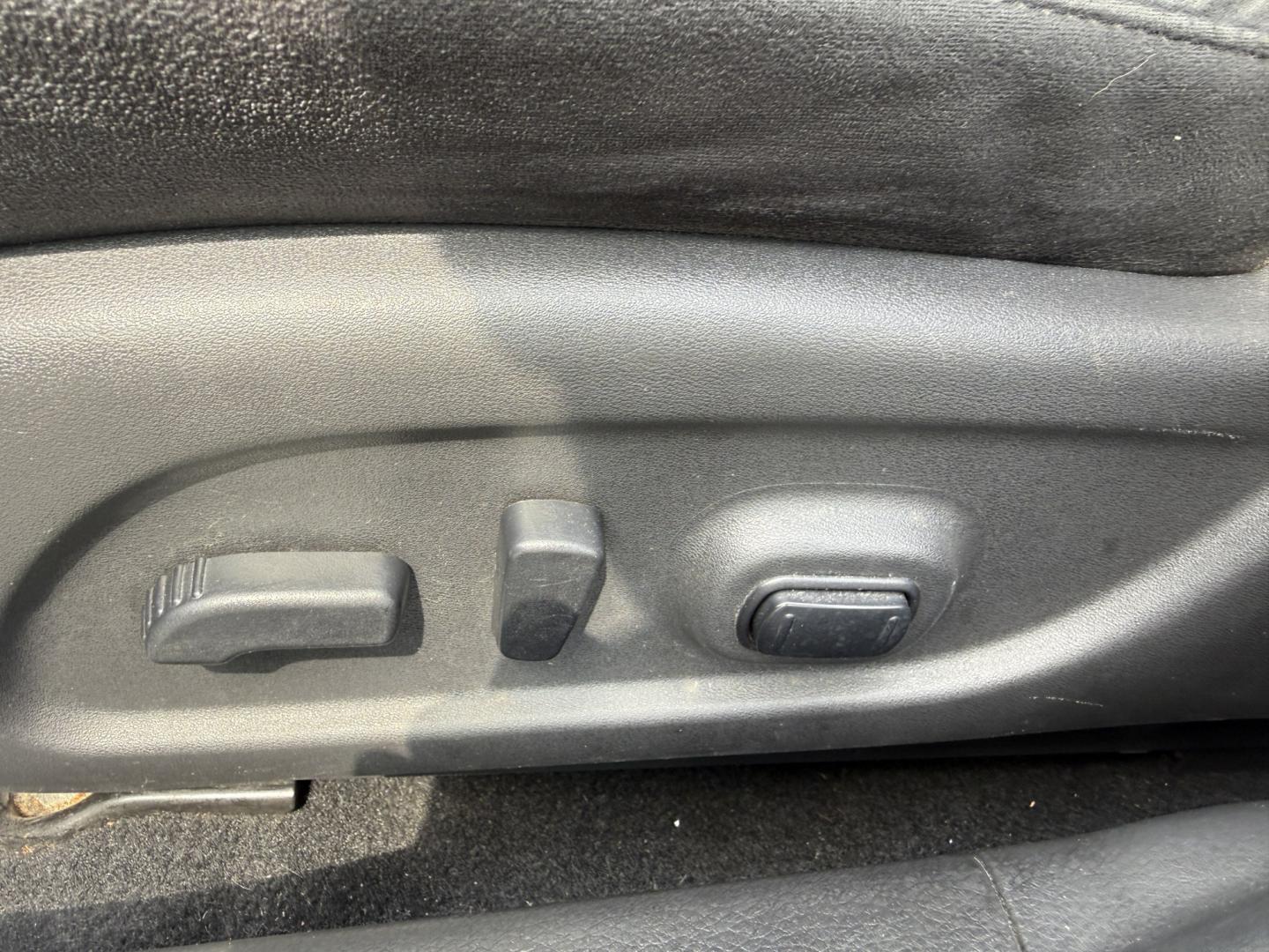 2015 Silver /Black Nissan Altima 2.5 SV (1N4AL3AP9FC) with an 2.5L I4 DOHC 16V engine, Automatic transmission, located at 547 E. Main St., Orwell, OH, 44076, (440) 437-5893, 41.535435, -80.847855 - 2015 Nissan Altima 2.5 SV – Efficient, Comfortable, and Well-Equipped Midsize Sedan! This clean 2015 Nissan Altima 2.5 SV is a reliable and fuel-efficient sedan that’s perfect for daily commuting and long highway trips. Powered by a smooth 2.5L I4 engine, it delivers responsive performance whil- Photo#12