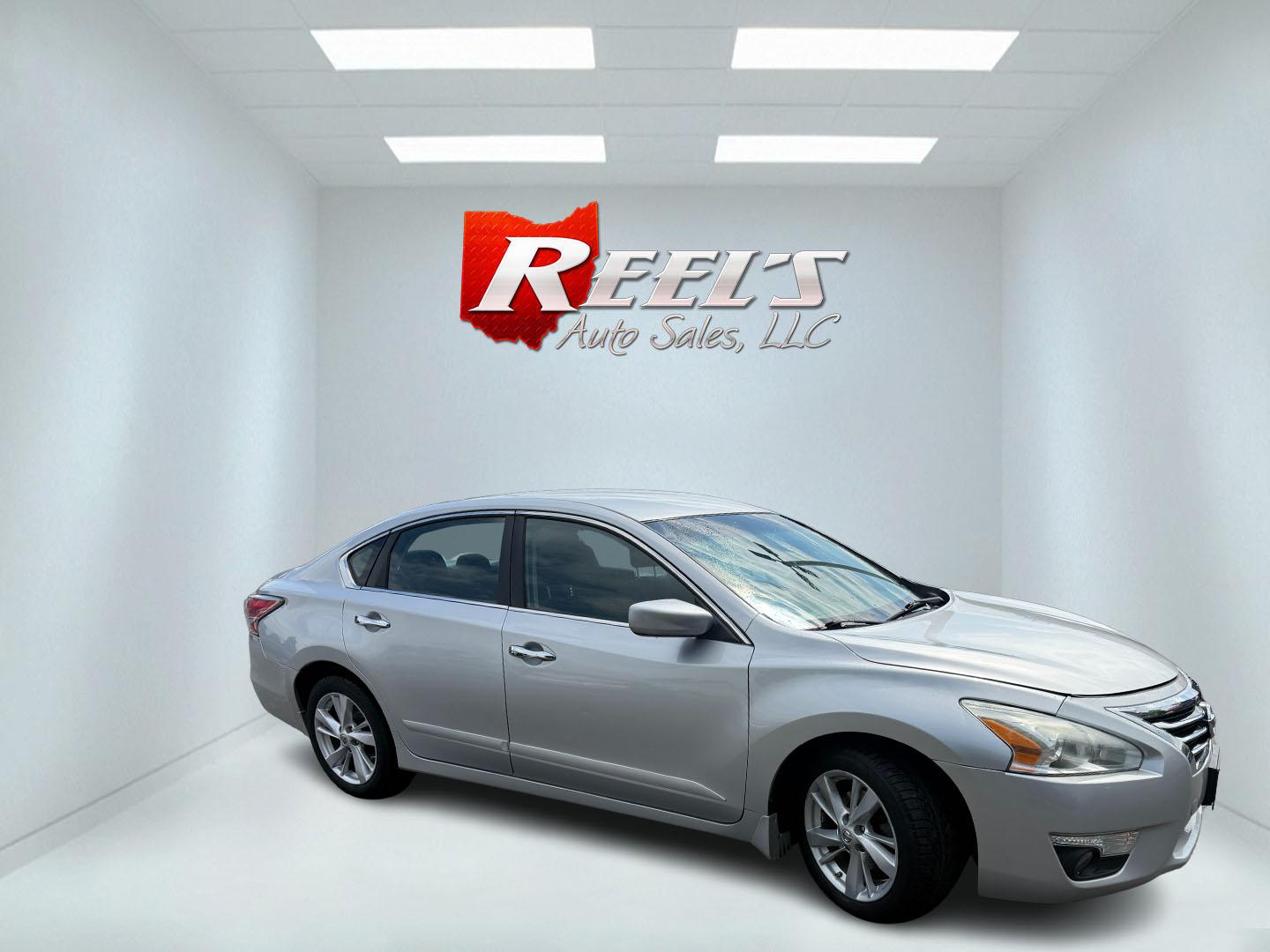 2015 Silver /Black Nissan Altima 2.5 SV (1N4AL3AP9FC) with an 2.5L I4 DOHC 16V engine, Automatic transmission, located at 547 E. Main St., Orwell, OH, 44076, (440) 437-5893, 41.535435, -80.847855 - 2015 Nissan Altima 2.5 SV – Efficient, Comfortable, and Well-Equipped Midsize Sedan! This clean 2015 Nissan Altima 2.5 SV is a reliable and fuel-efficient sedan that’s perfect for daily commuting and long highway trips. Powered by a smooth 2.5L I4 engine, it delivers responsive performance whil- Photo#4