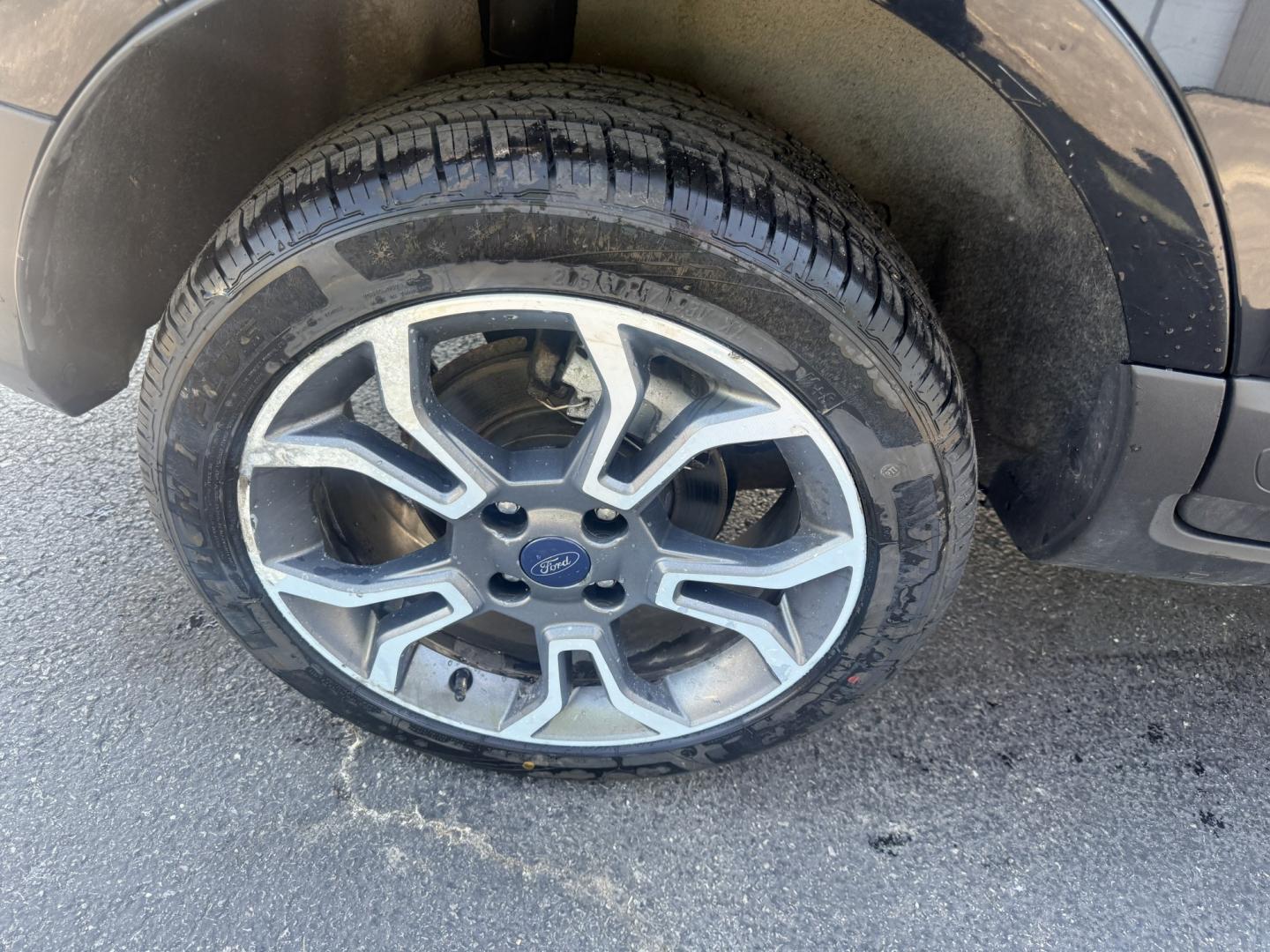 2020 Black /Black Ford EcoSport SES AWD (MAJ6S3JL4LC) with an 2.0L I4 DOHC 16V engine, Automatic transmission, located at 547 E. Main St., Orwell, OH, 44076, (440) 437-5893, 41.535435, -80.847855 - 2020 Ford EcoSport SES 4WD – Compact, Efficient, and Sporty with Fresh Tires! This 2020 Ford EcoSport SES 4WD is a fun, capable, and fuel-efficient small SUV that’s perfect for daily driving and light adventures. Powered by a responsive 2.0L I4 Duratec engine paired with a smooth 6-speed automa- Photo#28