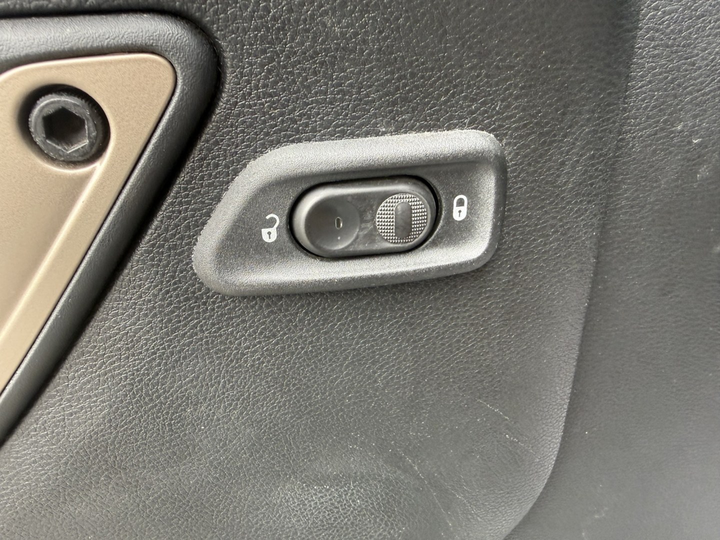 2016 Silver /Brown Jeep Wrangler Unlimited Sahara 4WD (1C4HJWEG5GL) with an 3.6L V6 DOHC 24V engine, Automatic transmission, located at 547 E. Main St., Orwell, OH, 44076, (440) 437-5893, 41.535435, -80.847855 - 2016 Jeep Wrangler Unlimited Sahara 75th Anniversary Edition 4WD – Special Edition with Premium Leather and Trail-Ready Capability! This 2016 Jeep Wrangler Unlimited Sahara 75th Anniversary Edition 4WD is a standout model that celebrates Jeep heritage with exclusive styling and premium upgrades.- Photo#37