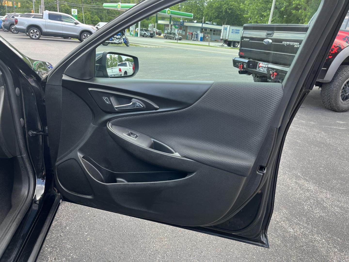 2023 Black /Black Chevrolet Malibu 1LT (1G1ZD5ST3PF) with an 1.5L I4 DOHC 16V Turbo engine, Automatic transmission, located at 547 E. Main St., Orwell, OH, 44076, (440) 437-5893, 41.535435, -80.847855 - 2023 Chevrolet Malibu LT – Efficient Turbo Sedan with Modern Safety and Comfort! This 2023 Chevrolet Malibu LT is a sharp, fuel-efficient midsize sedan that offers a smooth ride, modern technology, and strong safety features. Powered by a responsive 1.5L Turbocharged EcoTec engine, it delivers so- Photo#34