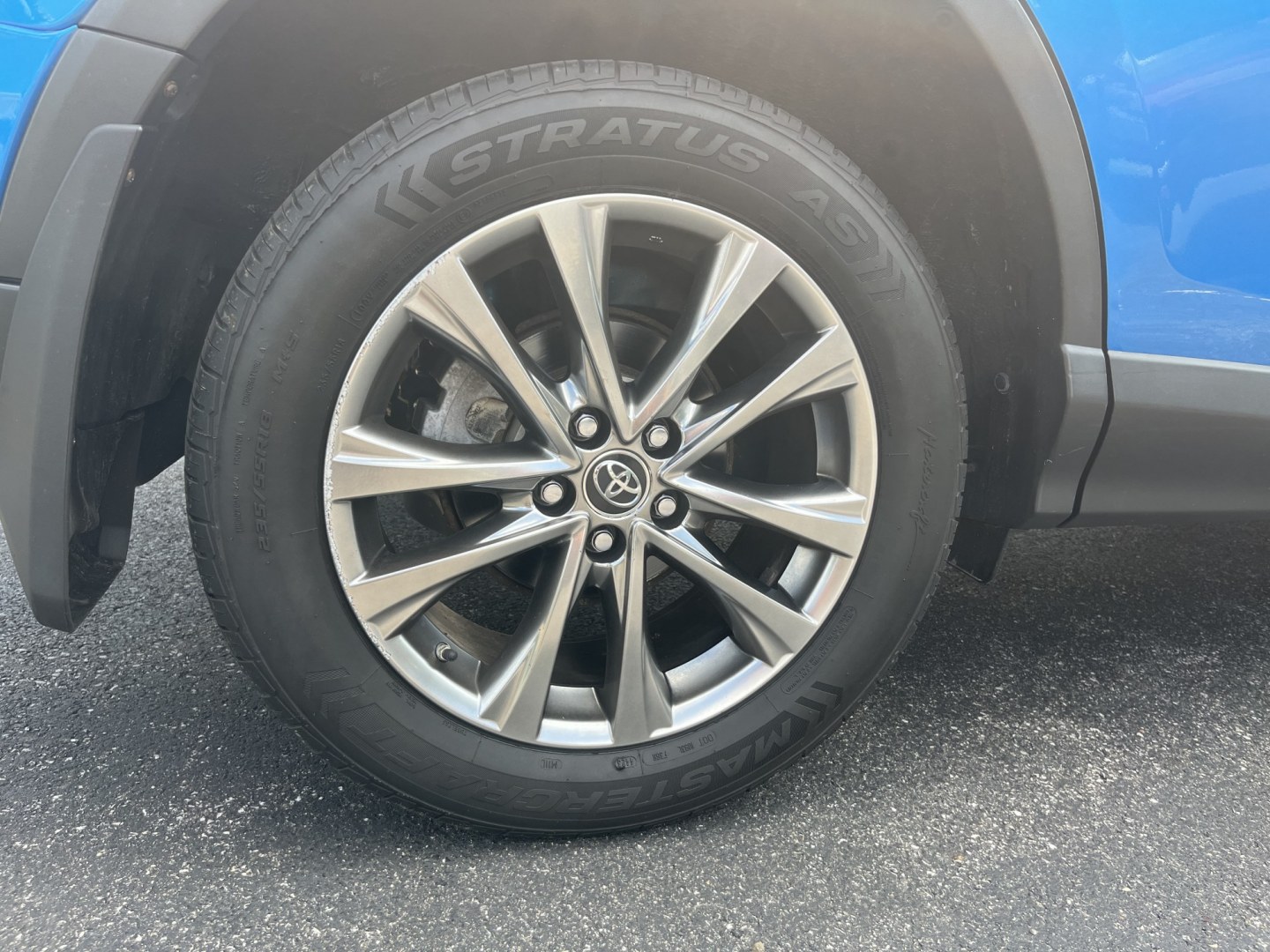 2017 Blue /Black Toyota RAV4 Limited AWD (JTMDFREVXHD) with an 2.5L I4 DOHC 16V engine, Automatic transmission, located at 11115 Chardon Rd. , Chardon, OH, 44024, (440) 214-9705, 41.580246, -81.241943 - 2017 Toyota RAV4 Limited AWD – Premium Compact SUV with Leather, Safety, and Excellent Efficiency! This 2017 Toyota RAV4 Limited AWD is a top-trim model that offers upscale comfort, strong capability, and Toyota’s legendary reliability. Powered by a smooth 2.5L I4 engine paired with a responsiv- Photo#7