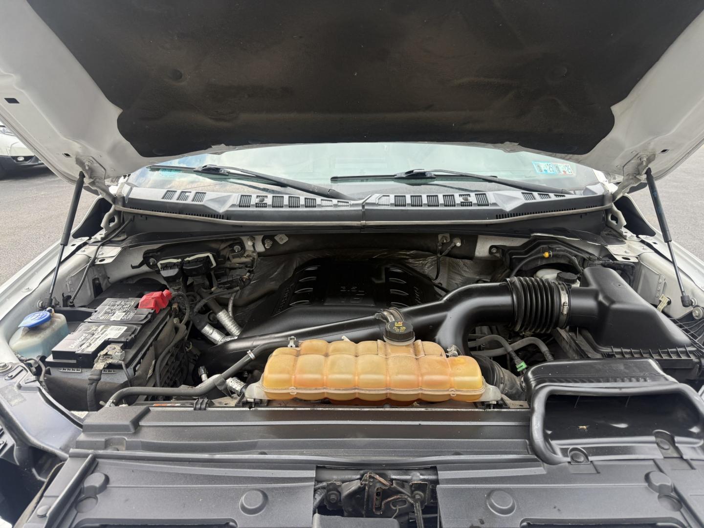 2016 White /Brown Ford F-150 King Ranch SuperCrew 5.5-ft. Bed 4WD (1FTEW1EG3GF) with an 3.5L V6 Twin Turbo engine, 6-Speed Automatic transmission, located at 547 E. Main St., Orwell, OH, 44076, (440) 437-5893, 41.535435, -80.847855 - 2016 Ford F-150 King Ranch Crew Cab 4WD – Luxury Meets Capability with Massive Towing Power! This 2016 Ford F-150 King Ranch Crew Cab 4WD is a top-tier luxury truck that combines premium western styling with serious work capability. Powered by the potent 3.5L Twin-Turbo EcoBoost V6 engine paired- Photo#8