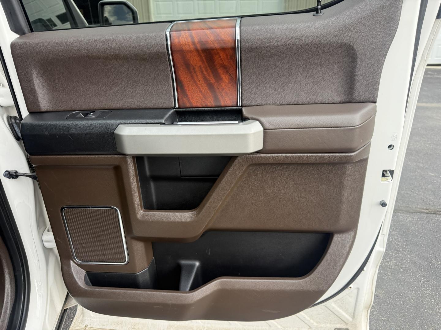 2016 White /Brown Ford F-150 King Ranch SuperCrew 5.5-ft. Bed 4WD (1FTEW1EG3GF) with an 3.5L V6 Twin Turbo engine, 6-Speed Automatic transmission, located at 547 E. Main St., Orwell, OH, 44076, (440) 437-5893, 41.535435, -80.847855 - 2016 Ford F-150 King Ranch Crew Cab 4WD – Luxury Meets Capability with Massive Towing Power! This 2016 Ford F-150 King Ranch Crew Cab 4WD is a top-tier luxury truck that combines premium western styling with serious work capability. Powered by the potent 3.5L Twin-Turbo EcoBoost V6 engine paired- Photo#42