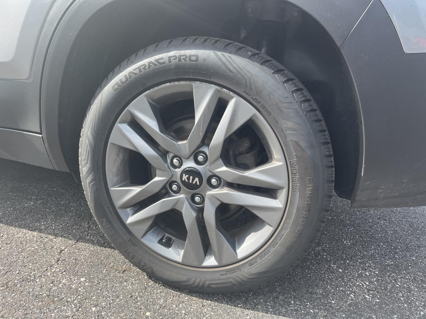 2021 Gray /Black Kia Seltos LX AWD (KNDEPCAA2M7) with an 2.0L I4 DOHC 16V engine, Automatic transmission, located at 11115 Chardon Rd. , Chardon, OH, 44024, (440) 214-9705, 41.580246, -81.241943 - 2021 Kia Seltos LX AWD – Efficient, Modern, and Ready for Any Road! This 2021 Kia Seltos LX AWD is a stylish and versatile compact crossover that offers great efficiency, modern technology, and confident all-weather performance. Powered by a reliable 2.0L I4 engine paired with a smooth CVT transm- Photo#10