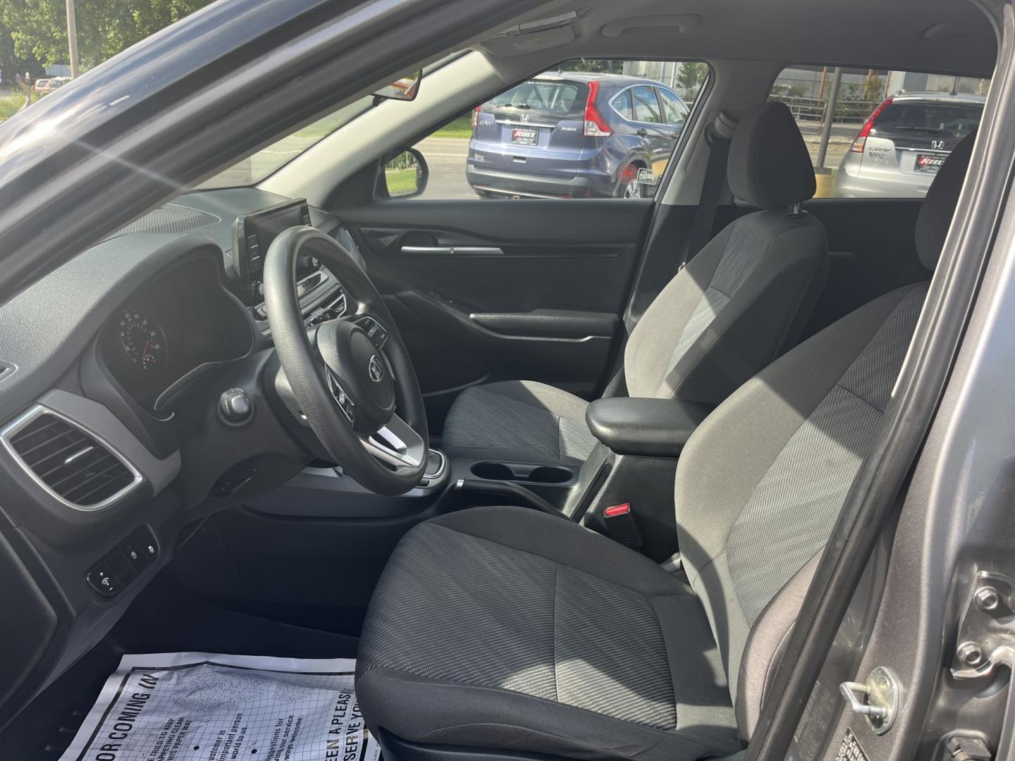 2021 Gray /Black Kia Seltos LX AWD (KNDEPCAA2M7) with an 2.0L I4 DOHC 16V engine, Automatic transmission, located at 11115 Chardon Rd. , Chardon, OH, 44024, (440) 214-9705, 41.580246, -81.241943 - 2021 Kia Seltos LX AWD – Efficient, Modern, and Ready for Any Road! This 2021 Kia Seltos LX AWD is a stylish and versatile compact crossover that offers great efficiency, modern technology, and confident all-weather performance. Powered by a reliable 2.0L I4 engine paired with a smooth CVT transm- Photo#16