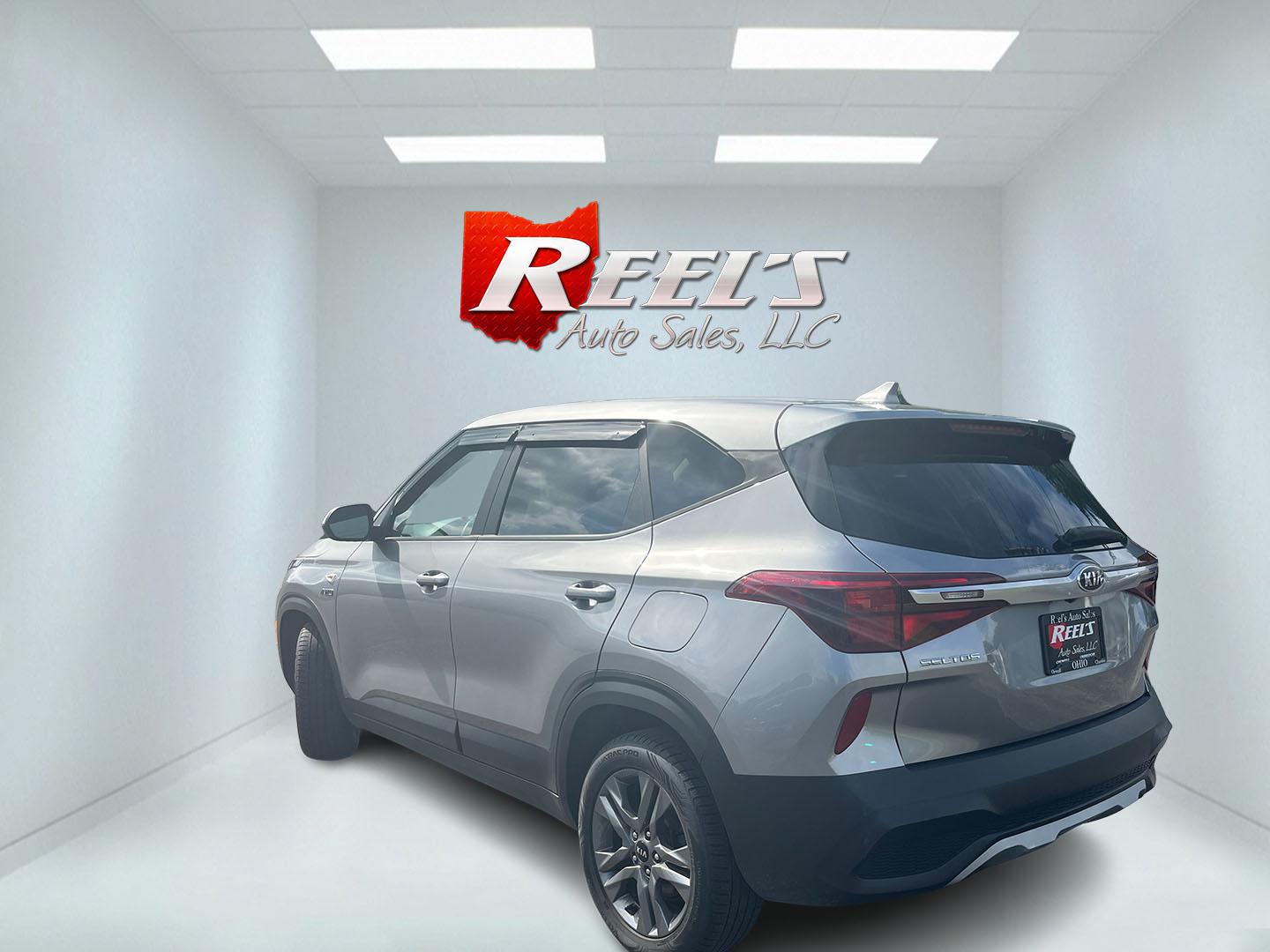 2021 Gray /Black Kia Seltos LX AWD (KNDEPCAA2M7) with an 2.0L I4 DOHC 16V engine, Automatic transmission, located at 11115 Chardon Rd. , Chardon, OH, 44024, (440) 214-9705, 41.580246, -81.241943 - 2021 Kia Seltos LX AWD – Efficient, Modern, and Ready for Any Road! This 2021 Kia Seltos LX AWD is a stylish and versatile compact crossover that offers great efficiency, modern technology, and confident all-weather performance. Powered by a reliable 2.0L I4 engine paired with a smooth CVT transm- Photo#9