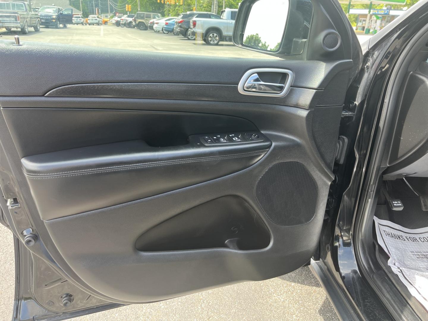 2018 Black /Black Jeep Grand Cherokee Laredo E 4WD (1C4RJFAG8JC) with an 3.6L V6 DOHC 24V engine, Automatic transmission, located at 11115 Chardon Rd. , Chardon, OH, 44024, (440) 214-9705, 41.580246, -81.241943 - 2018 Jeep Grand Cherokee Laredo E 4WD – Clean, Capable, and Well-Equipped with Modern Tech! This 2018 Jeep Grand Cherokee Laredo E 4WD is a sharp midsize SUV that offers strong capability, modern features, and great everyday usability. Powered by the smooth 3.6L Pentastar V6 engine paired with an- Photo#15