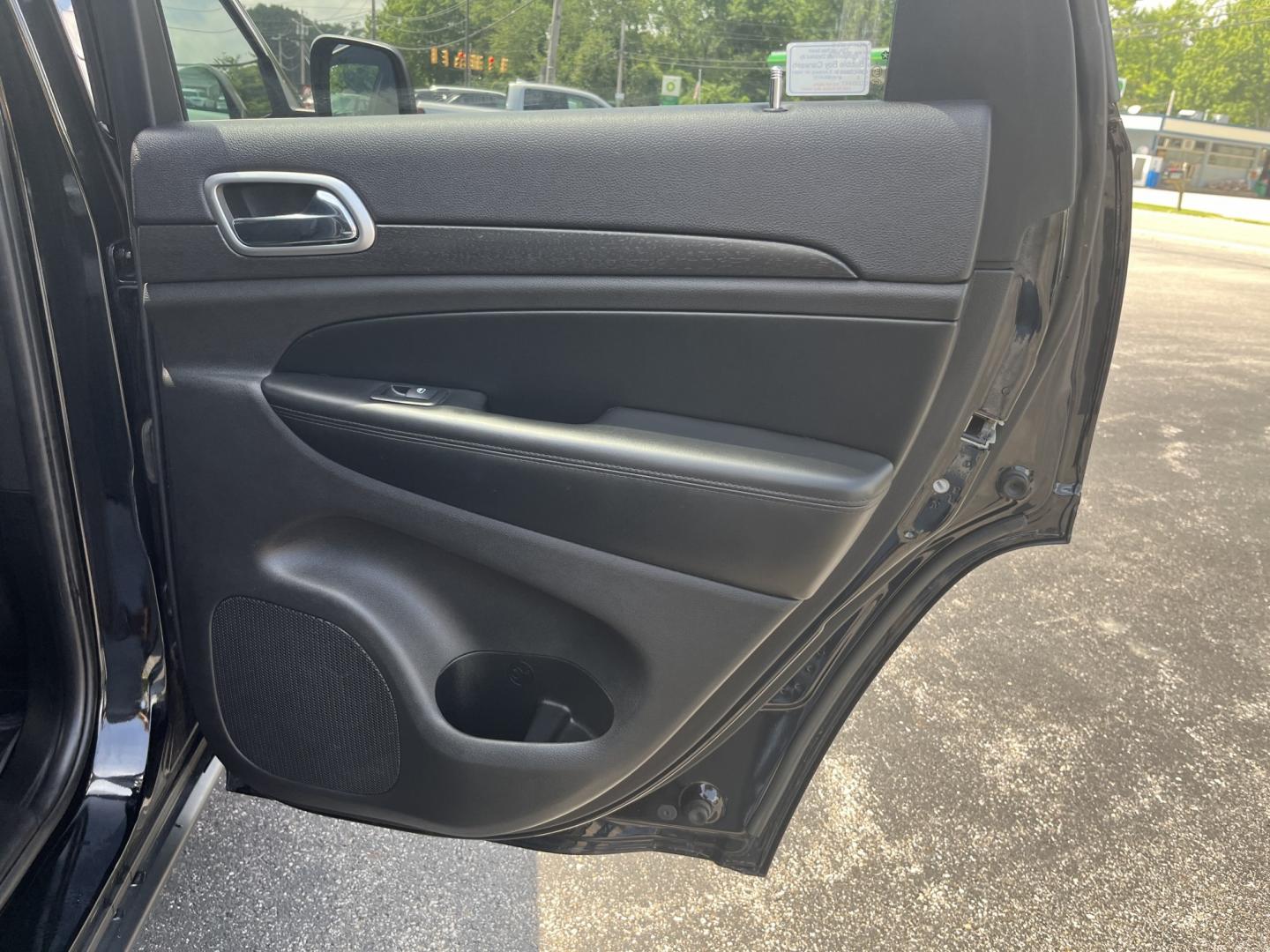 2018 Black /Black Jeep Grand Cherokee Laredo E 4WD (1C4RJFAG8JC) with an 3.6L V6 DOHC 24V engine, Automatic transmission, located at 11115 Chardon Rd. , Chardon, OH, 44024, (440) 214-9705, 41.580246, -81.241943 - 2018 Jeep Grand Cherokee Laredo E 4WD – Clean, Capable, and Well-Equipped with Modern Tech! This 2018 Jeep Grand Cherokee Laredo E 4WD is a sharp midsize SUV that offers strong capability, modern features, and great everyday usability. Powered by the smooth 3.6L Pentastar V6 engine paired with an- Photo#32