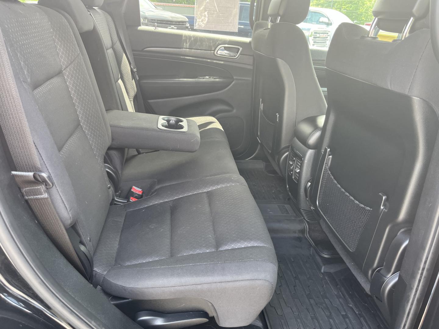 2018 Black /Black Jeep Grand Cherokee Laredo E 4WD (1C4RJFAG8JC) with an 3.6L V6 DOHC 24V engine, Automatic transmission, located at 11115 Chardon Rd. , Chardon, OH, 44024, (440) 214-9705, 41.580246, -81.241943 - 2018 Jeep Grand Cherokee Laredo E 4WD – Clean, Capable, and Well-Equipped with Modern Tech! This 2018 Jeep Grand Cherokee Laredo E 4WD is a sharp midsize SUV that offers strong capability, modern features, and great everyday usability. Powered by the smooth 3.6L Pentastar V6 engine paired with an- Photo#33