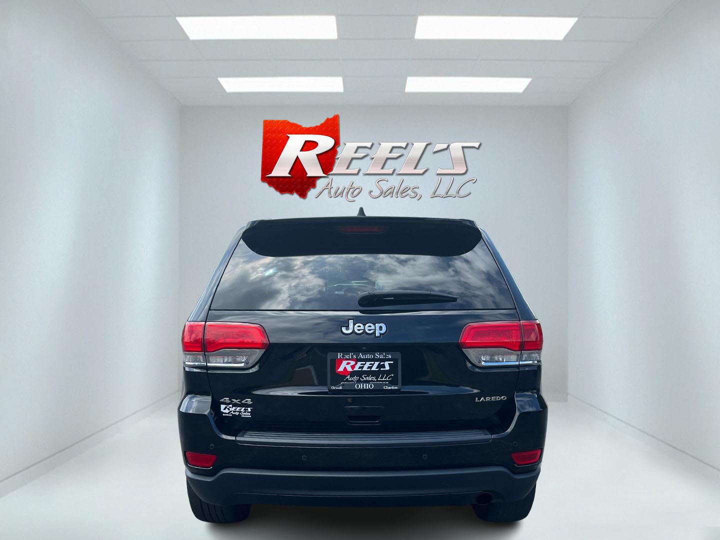 2018 Black /Black Jeep Grand Cherokee Laredo E 4WD (1C4RJFAG8JC) with an 3.6L V6 DOHC 24V engine, Automatic transmission, located at 11115 Chardon Rd. , Chardon, OH, 44024, (440) 214-9705, 41.580246, -81.241943 - 2018 Jeep Grand Cherokee Laredo E 4WD – Clean, Capable, and Well-Equipped with Modern Tech! This 2018 Jeep Grand Cherokee Laredo E 4WD is a sharp midsize SUV that offers strong capability, modern features, and great everyday usability. Powered by the smooth 3.6L Pentastar V6 engine paired with an- Photo#8