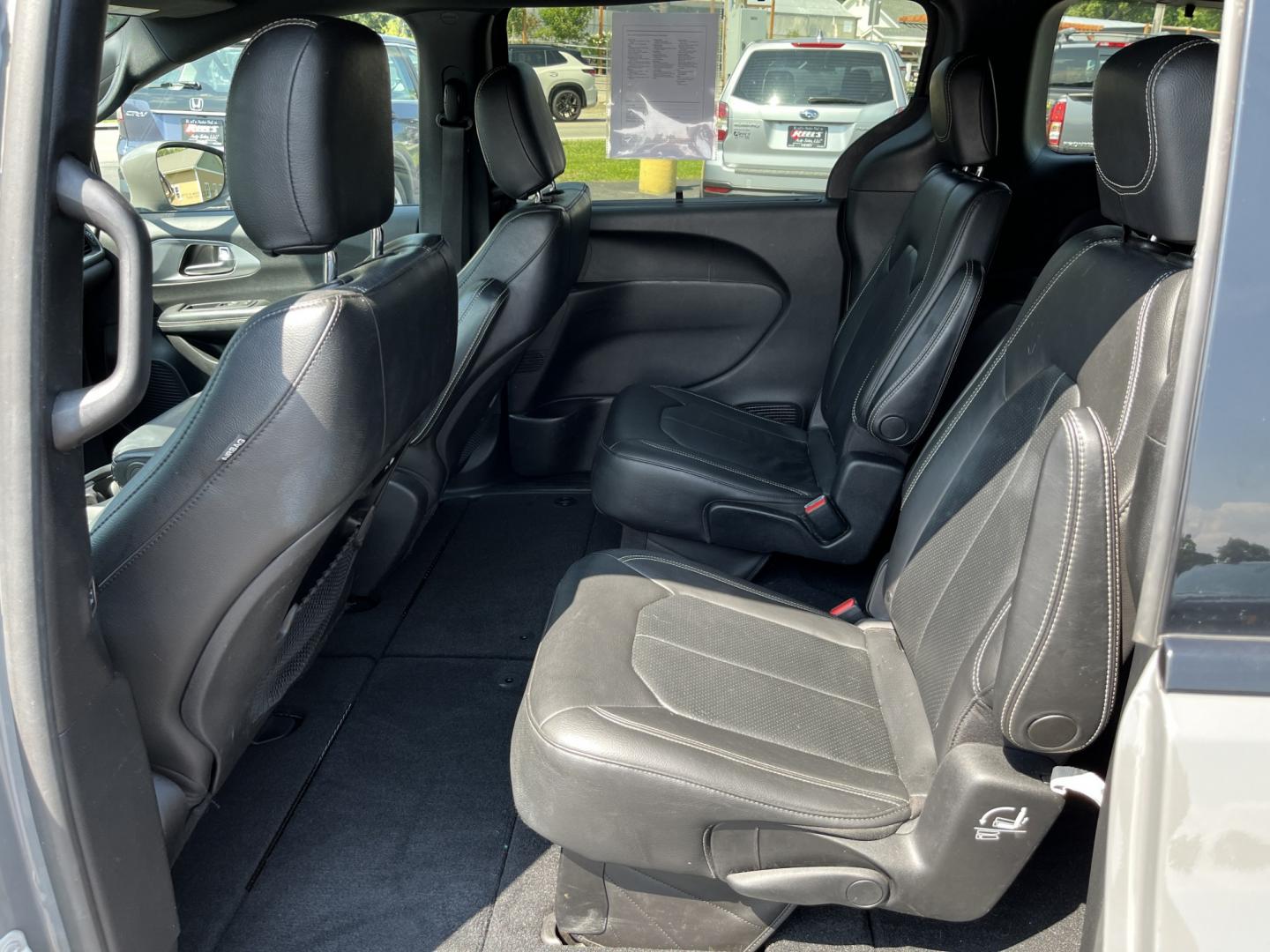 2021 Gray /Black Chrysler Pacifica Touring-L (2C4RC1BG2MR) with an 3.6L V6 DOHC 24V engine, Automatic transmission, located at 547 E. Main St., Orwell, OH, 44076, (440) 437-5893, 41.535435, -80.847855 - 2021 Chrysler Pacifica Touring L – Spacious Family Minivan with S Appearance Package and Modern Features! This 2021 Chrysler Pacifica Touring L is a versatile and well-equipped minivan that makes family life easier and more comfortable. Powered by a smooth 3.6L Pentastar V6 engine paired with a r- Photo#26
