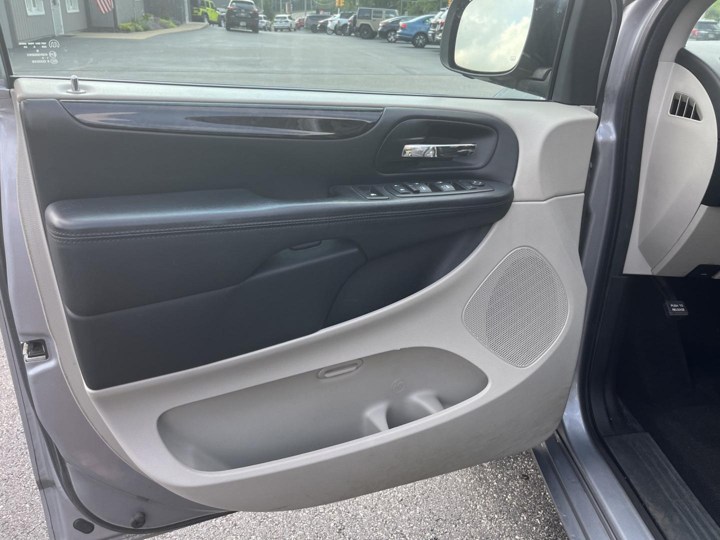 2013 Silver /Black Dodge Grand Caravan SXT (2C4RDGCG8DR) with an 3.6L V6 DOHC 24V FFV engine, Automatic transmission, located at 11115 Chardon Rd. , Chardon, OH, 44024, (440) 214-9705, 41.580246, -81.241943 - 2013 Dodge Grand Caravan SXT – Spacious Family Minivan with Stow ’n Go and Rear Entertainment! This 2013 Dodge Grand Caravan SXT is a practical and family-friendly minivan that offers generous space and versatile seating. Powered by a smooth 3.6L Pentastar V6 engine paired with a responsive 6-s- Photo#15