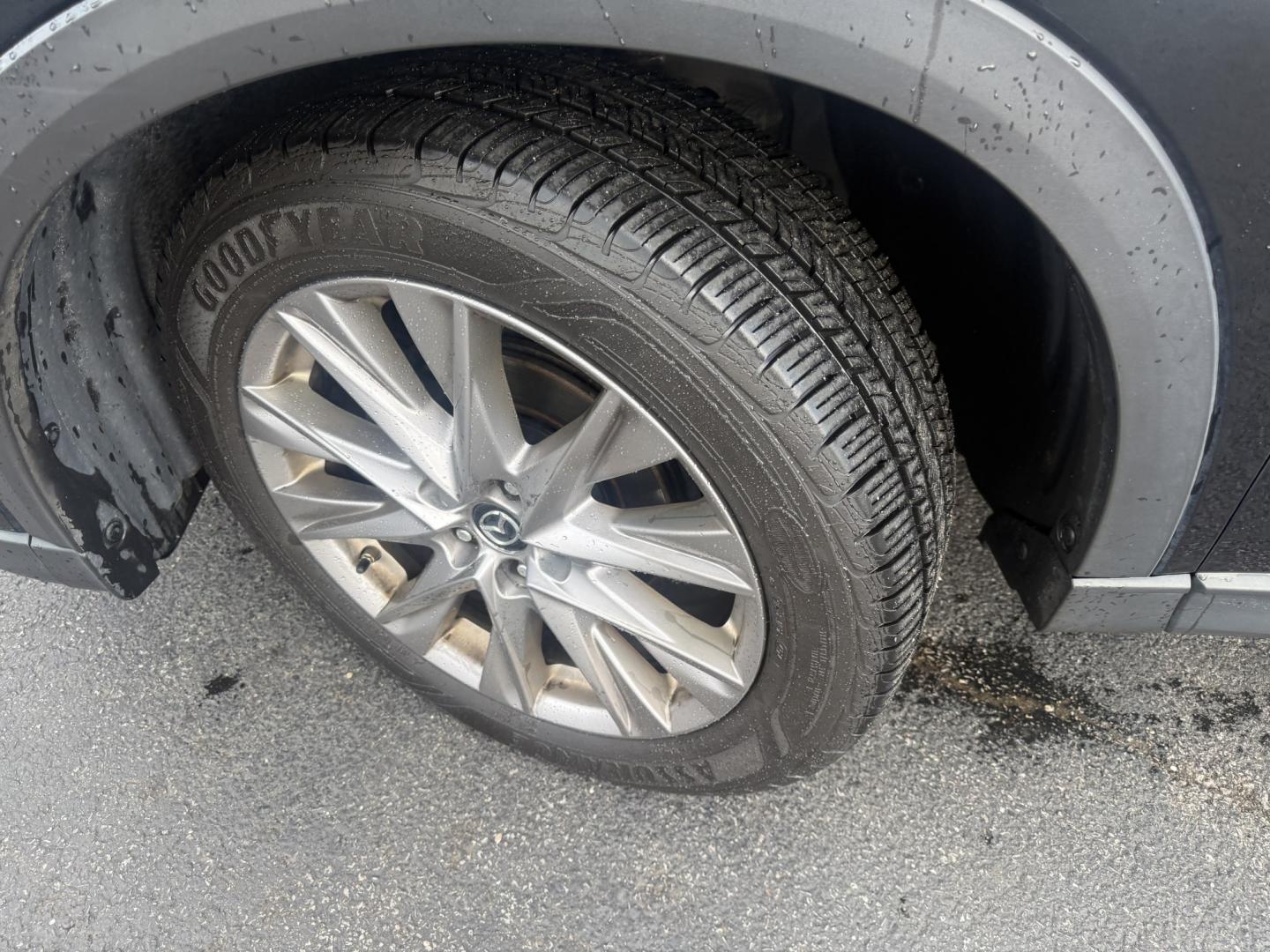 2019 Black /Black Mazda CX-5 Grand Touring AWD (JM3KFBDM2K0) with an 2.5L I4 DOHC 16V engine, Automatic transmission, located at 11115 Chardon Rd. , Chardon, OH, 44024, (440) 214-9705, 41.580246, -81.241943 - 2019 Mazda CX-5 Grand Touring AWD – Premium Compact SUV with Leather, BOSE Sound, and Sporty Dynamics! This 2019 Mazda CX-5 Grand Touring AWD is a refined and engaging compact crossover that offers upscale comfort and fun-to-drive performance. Powered by a smooth 2.5L I4 engine paired with a resp- Photo#41