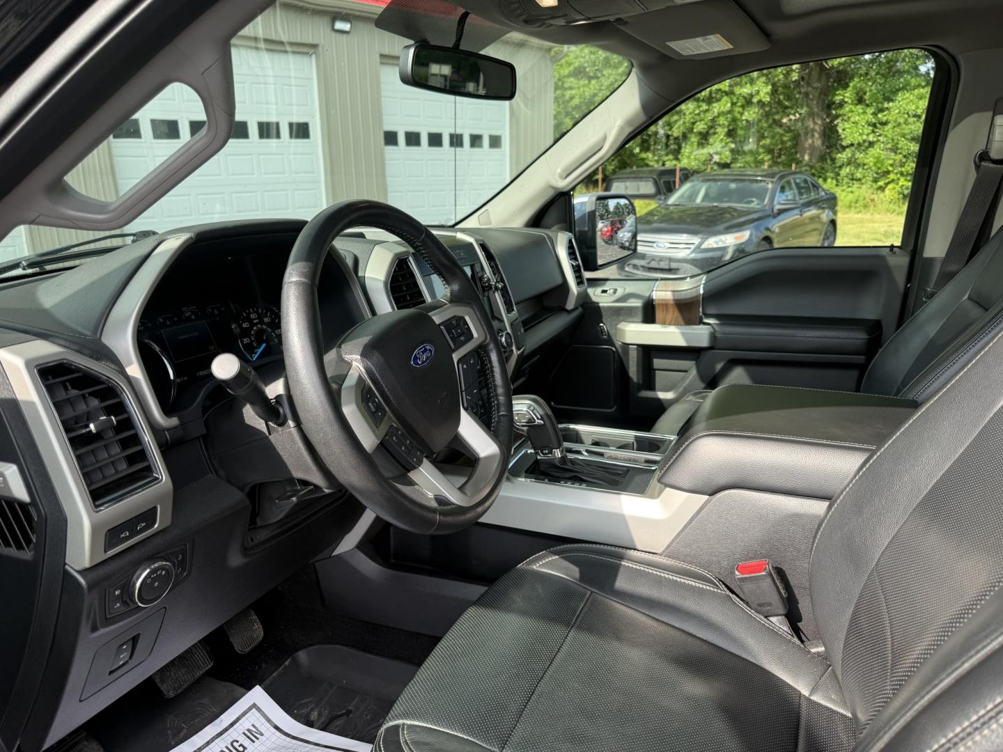 2017 Black /Black Ford F-150 Lariat SuperCrew 5.5-ft. Bed 4WD (1FTEW1EG6HF) with an 3.5L V6 Twin Turbo engine, Automatic transmission, located at 547 E. Main St., Orwell, OH, 44076, (440) 437-5893, 41.535435, -80.847855 - 2017 Ford F-150 Lariat Crew Cab 4WD – Loaded Luxury Truck with Twin-Turbo Power and Massive Towing! This 2017 Ford F-150 Lariat Crew Cab 4WD is a premium, well-equipped full-size truck that offers luxury comfort and serious capability. Powered by the potent 3.5L Twin-Turbo EcoBoost V6 engine pair- Photo#12