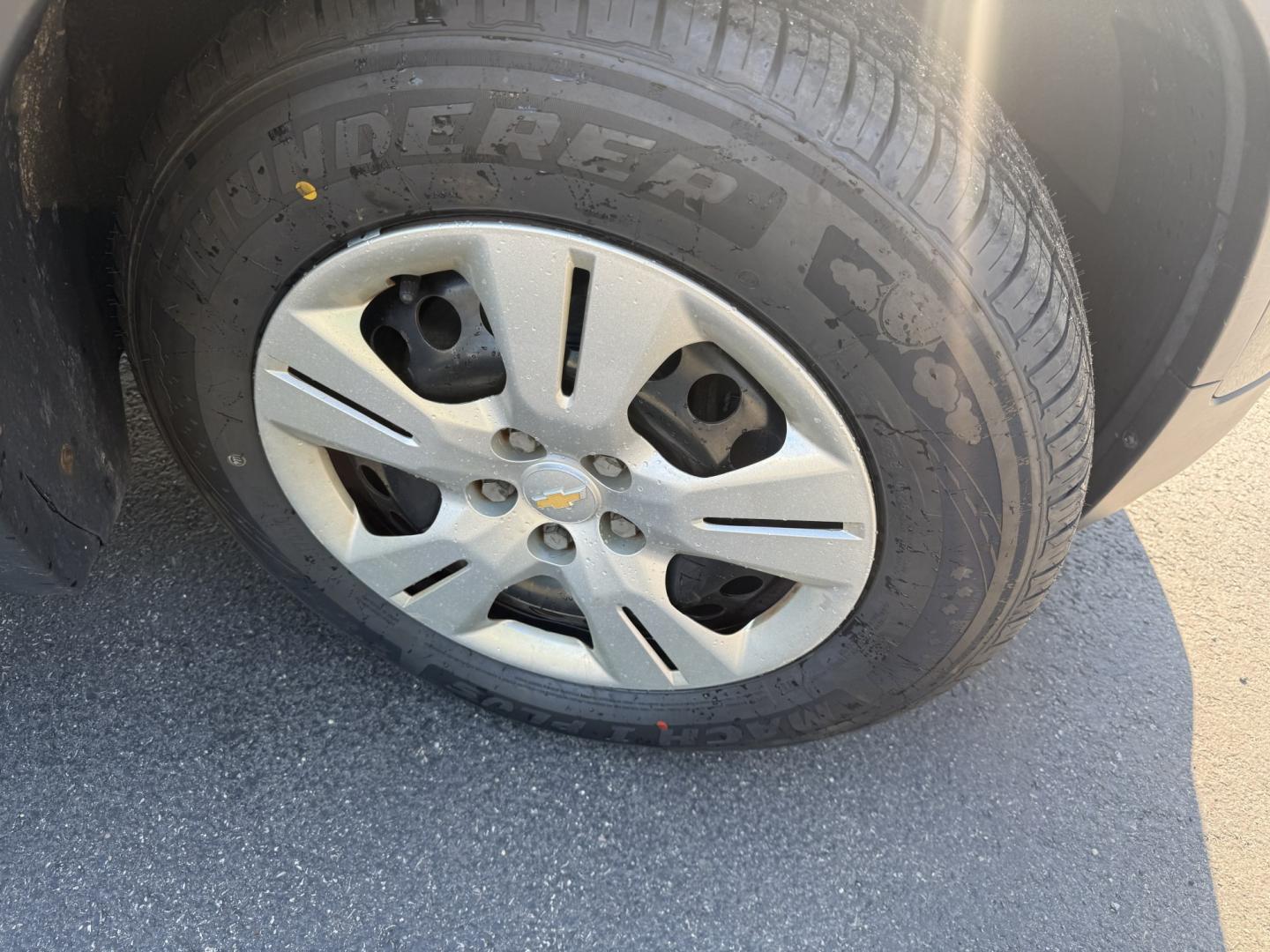 2015 Black /Black Chevrolet Trax LS FWD (KL7CJKSB2FB) with an 1.4L I4 DOHC 16V Turbo engine, Automatic transmission, located at 547 E. Main St., Orwell, OH, 44076, (440) 437-5893, 41.535435, -80.847855 - 2015 Chevrolet Trax LS FWD – Efficient Compact Crossover with Modern Convenience! This 2015 Chevrolet Trax LS FWD is a practical and fuel-efficient compact crossover that’s perfect for daily commuting and easy city driving. Powered by a peppy 1.4L Turbocharged EcoTec I4 engine paired with a smo- Photo#5
