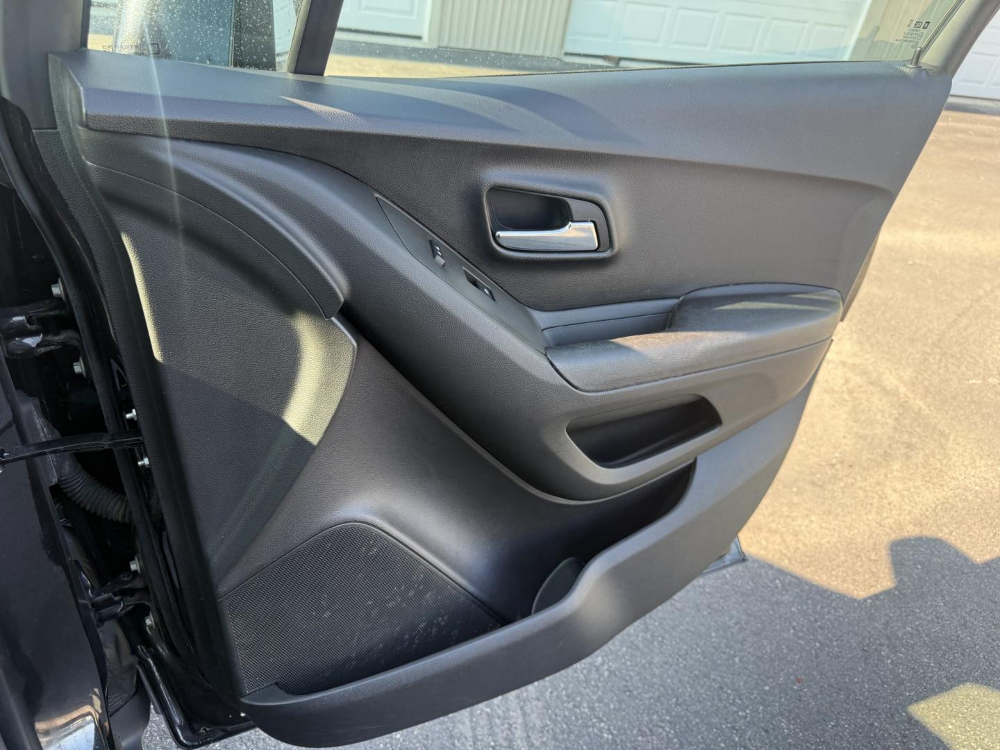 2015 Black /Black Chevrolet Trax LS FWD (KL7CJKSB2FB) with an 1.4L I4 DOHC 16V Turbo engine, Automatic transmission, located at 547 E. Main St., Orwell, OH, 44076, (440) 437-5893, 41.535435, -80.847855 - 2015 Chevrolet Trax LS FWD – Efficient Compact Crossover with Modern Convenience! This 2015 Chevrolet Trax LS FWD is a practical and fuel-efficient compact crossover that’s perfect for daily commuting and easy city driving. Powered by a peppy 1.4L Turbocharged EcoTec I4 engine paired with a smo- Photo#41