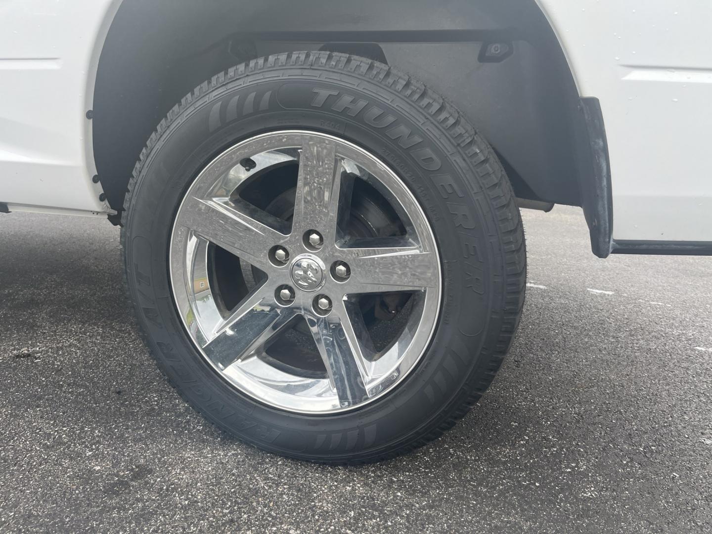2018 White /Black RAM 1500 Express Quad Cab 4WD (1C6RR7FT2JS) with an 5.7L V8 OHV 16V engine, Automatic transmission, located at 547 E. Main St., Orwell, OH, 44076, (440) 437-5893, 41.535435, -80.847855 - 2018 Ram 1500 Express Quad Cab 4WD – HEMI Power with Fresh All Terrain Tires and Strong Towing! This 2018 Ram 1500 Express Quad Cab 4WD is a clean, capable full-size truck that’s ready for work or weekend duty. Powered by the strong 5.7L HEMI V8 engine paired with a smooth 8-speed automatic tran- Photo#10