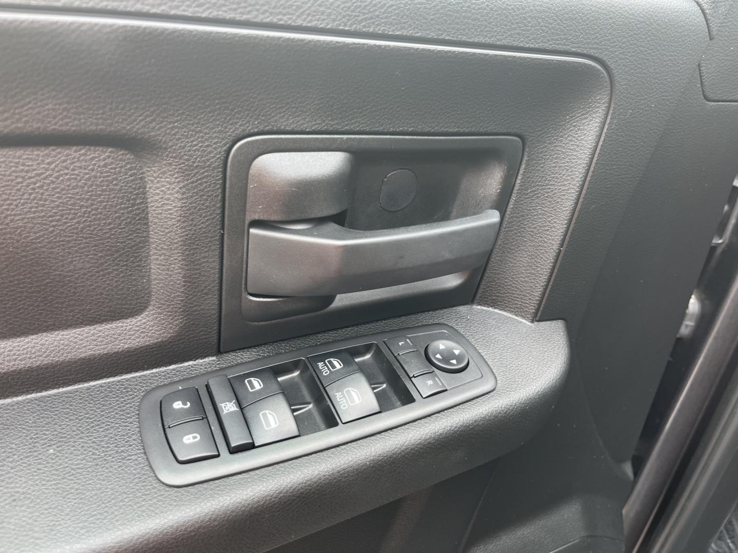 2018 Gray /Black RAM 2500 Tradesman Crew Cab SWB 4WD (3C6UR5CJ4JG) with an 6.4L V8 engine, Automatic transmission, located at 11115 Chardon Rd. , Chardon, OH, 44024, (440) 214-9705, 41.580246, -81.241943 - 2018 Ram 2500 Tradesman Crew Cab 4WD – Maryland Truck – Heavy-Duty HEMI Power with Snow Chief Package and Strong Towing! This 2018 Ram 2500 Tradesman Crew Cab 4WD is a tough, work-ready heavy-duty truck with great capability. Powered by a strong 6.4L HEMI V8 engine paired with a durable 6-speed- Photo#16