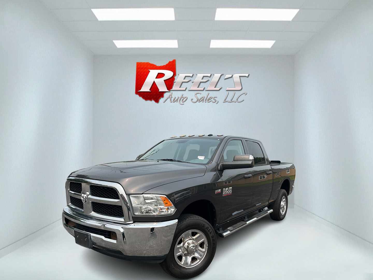 photo of 2018 RAM 2500 Tradesman Crew Cab SWB 4WD