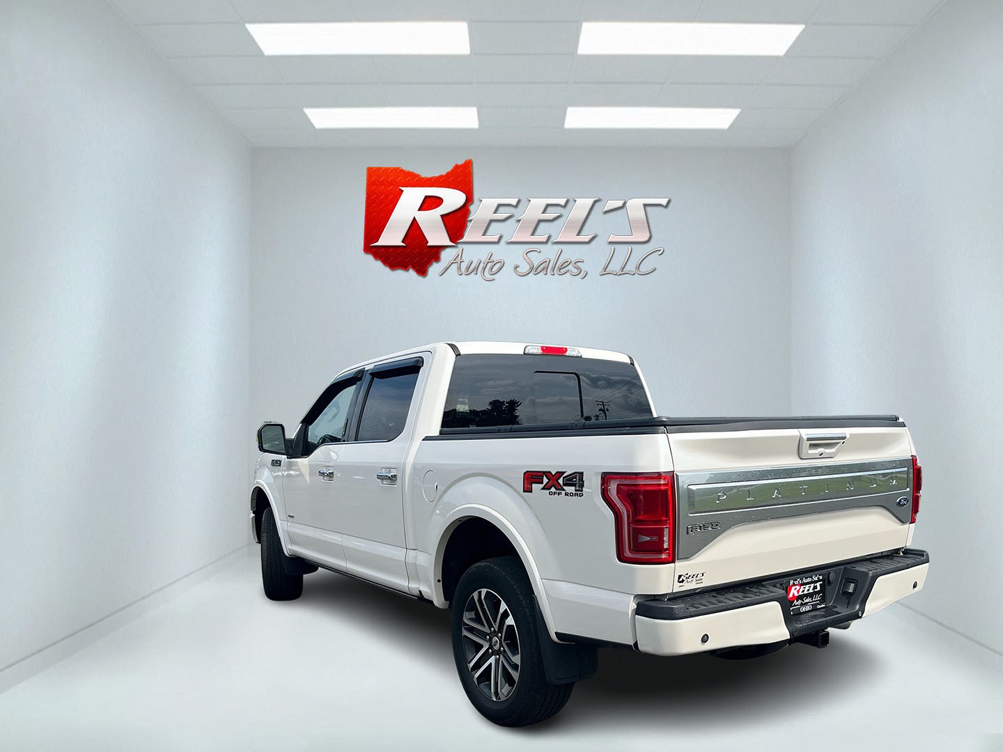 2016 White /Black Ford F-150 Platinum SuperCrew 5.5-ft. Bed 4WD (1FTEW1EG3GF) with an 3.5L V6 Twin Turbo engine, Automatic transmission, located at 11115 Chardon Rd. , Chardon, OH, 44024, (440) 214-9705, 41.580246, -81.241943 - 2016 Ford F-150 Platinum Crew Cab 4WD – Loaded Luxury Truck with Massive Towing and Fresh Timing Job! This 2016 Ford F-150 Platinum Crew Cab 4WD is a top-tier luxury truck that combines premium comfort with serious capability. Powered by the potent 3.5L Twin-Turbo EcoBoost V6 engine paired with a- Photo#9